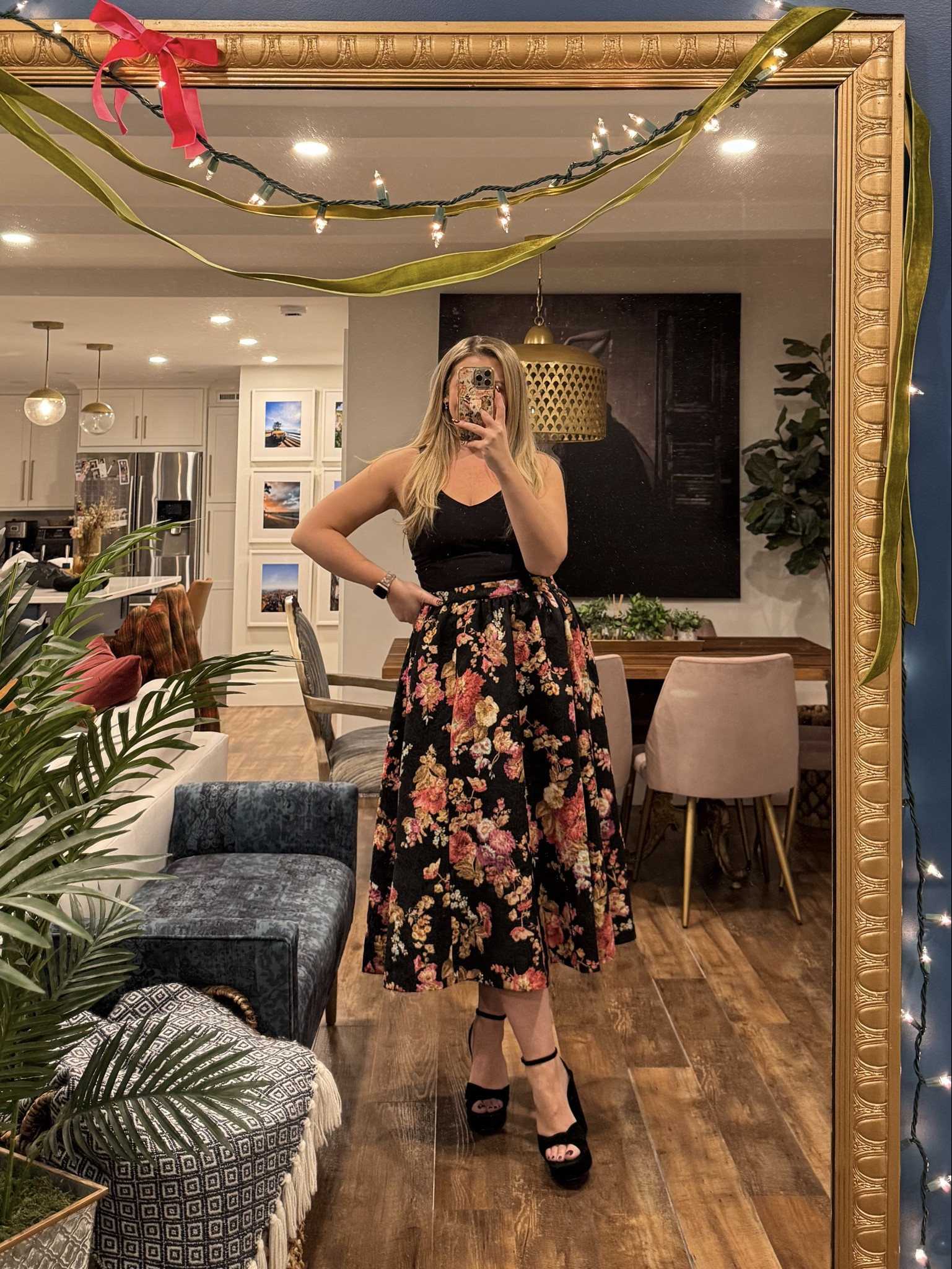 The most amazing skirt I've ever worn. Full midi skirt, floral print with jacquard. wearing a large, but probably should've gotten a medium. Flat front & elastic back waist. 

 

#LTKootd #LTKSeasonal #LTKMidsize