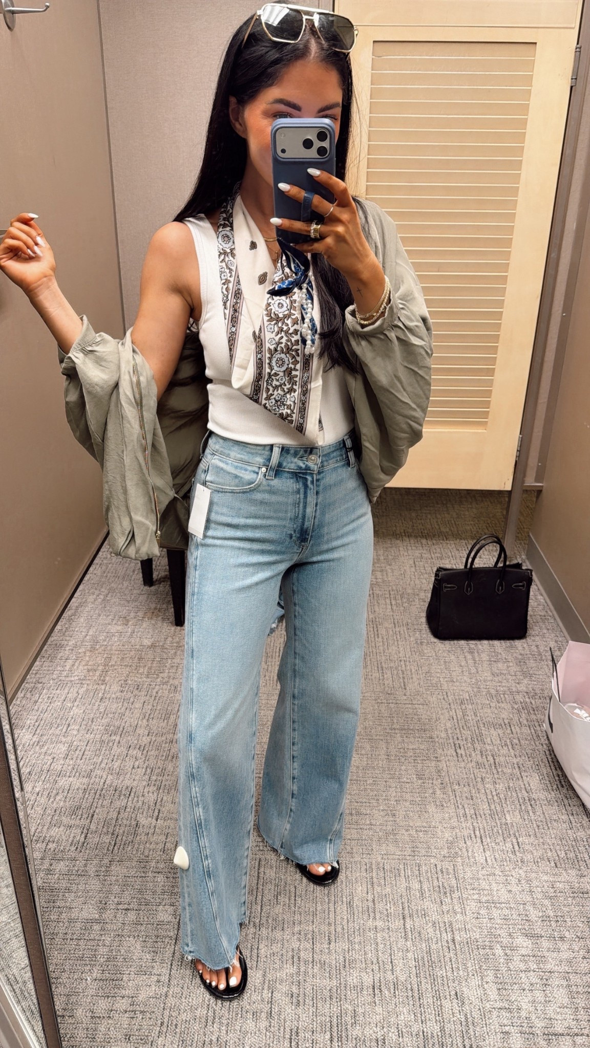 I’m wearing a 24 but I ordered a 25 because they didn’t have one in store! LOVED THESE!!!!! the length is perfect for my 5’3-5’5 girls!!! 