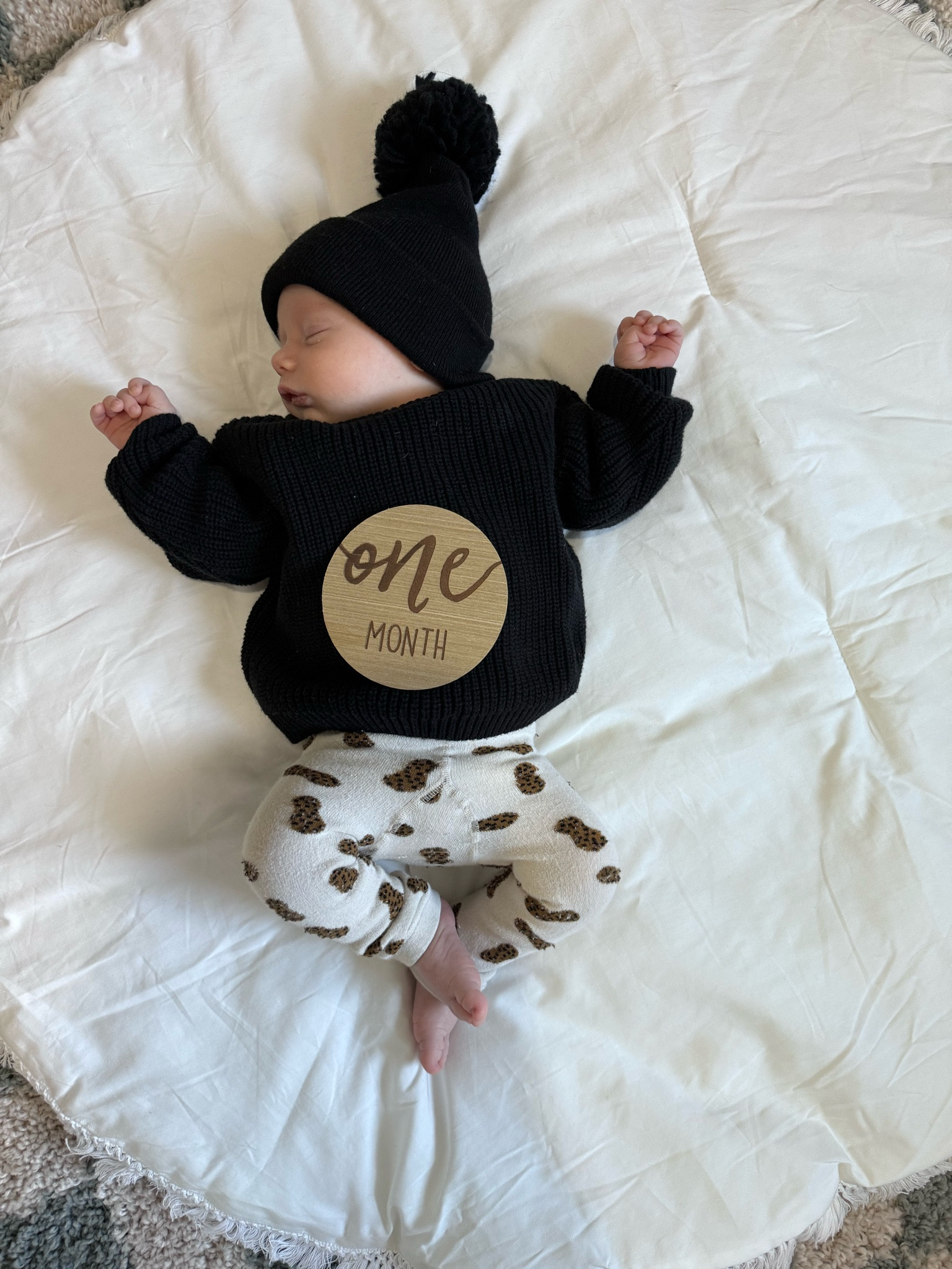 Baby outfit inspo 

The peanut leggings are from Hansel From Basel. Not able to be linked 🫶🏻

#LTKBaby