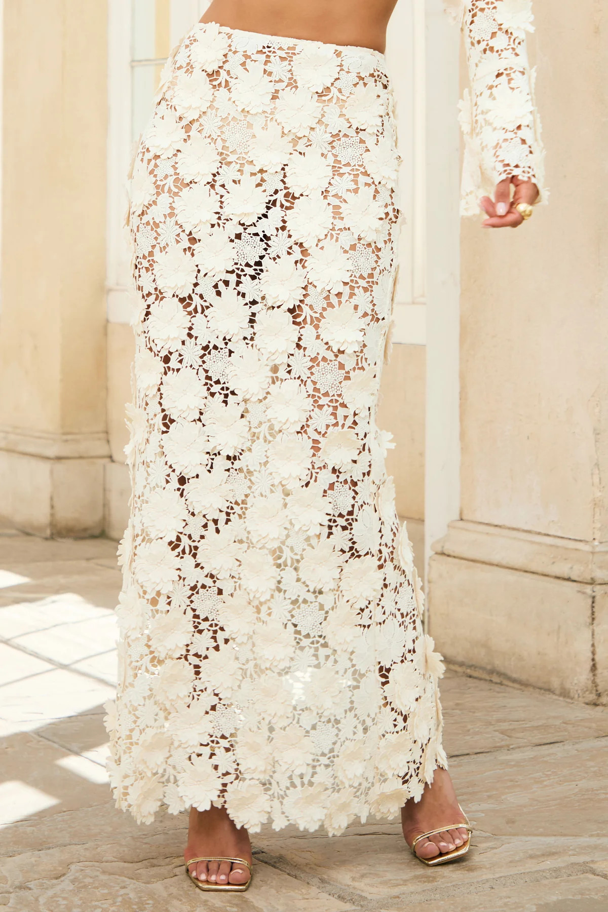 Kingston  Cream Lace Maxi Skirt | Club L London