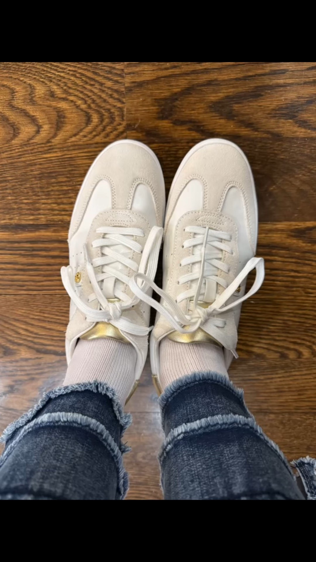 Great Kicks with a touch of metallic!
Perfect for adding a little glow-up to you ootd!
Great with skirts too!


#LTKActive #LTKootd #LTKdayinmylife