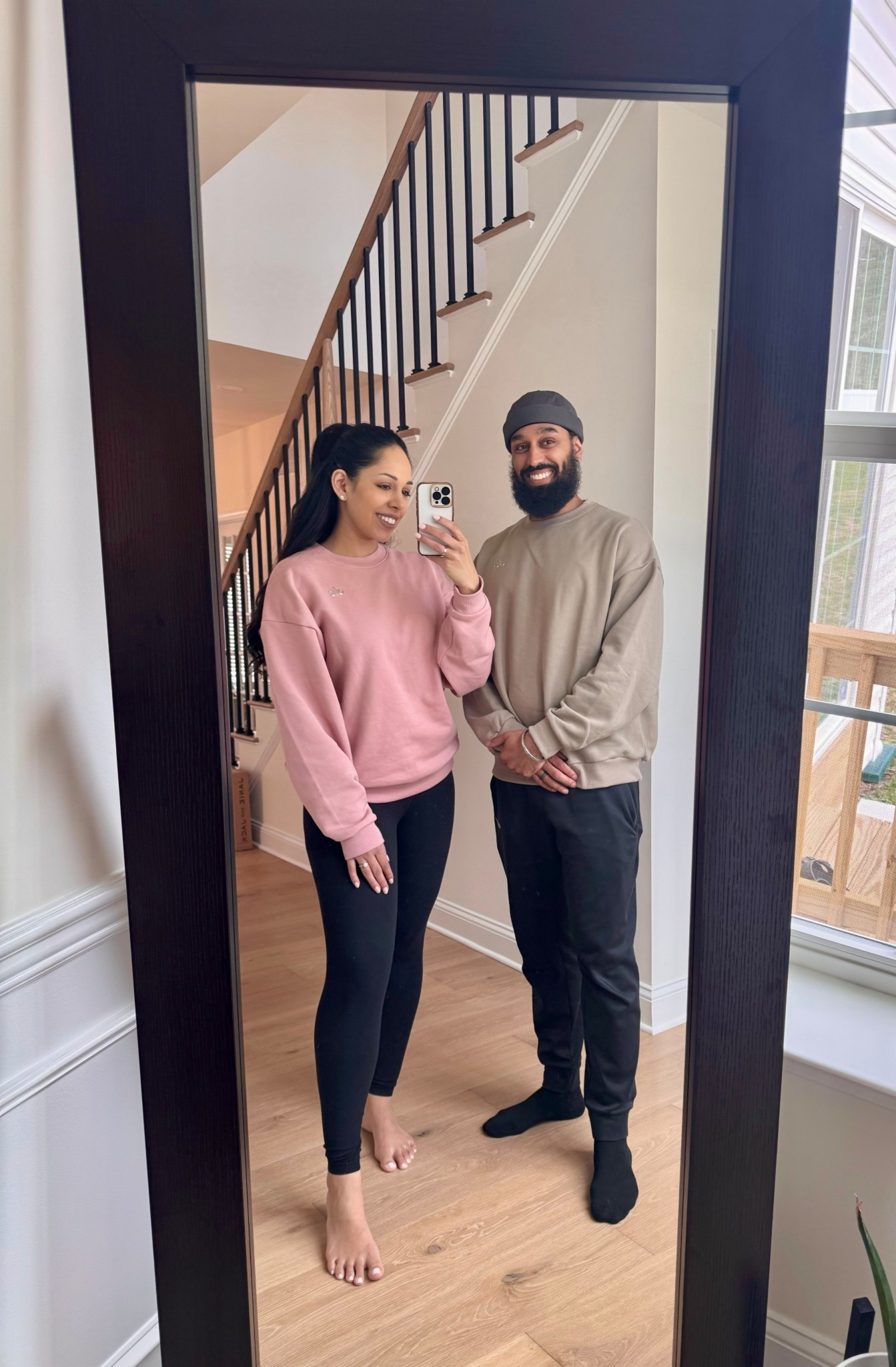 Shop our favorite women and men’s @Alo Yoga accolade sweatshirt #athleisure #aloyoga #alo

alo
alo yoga
athleisure wear
sweatshirt
accolade sweatshirt
casual outfits
outfit inspo
spring outfits 2026
alo yoga 2026
alo spring 
alo vintage pink

#LTKootd #LTKActive