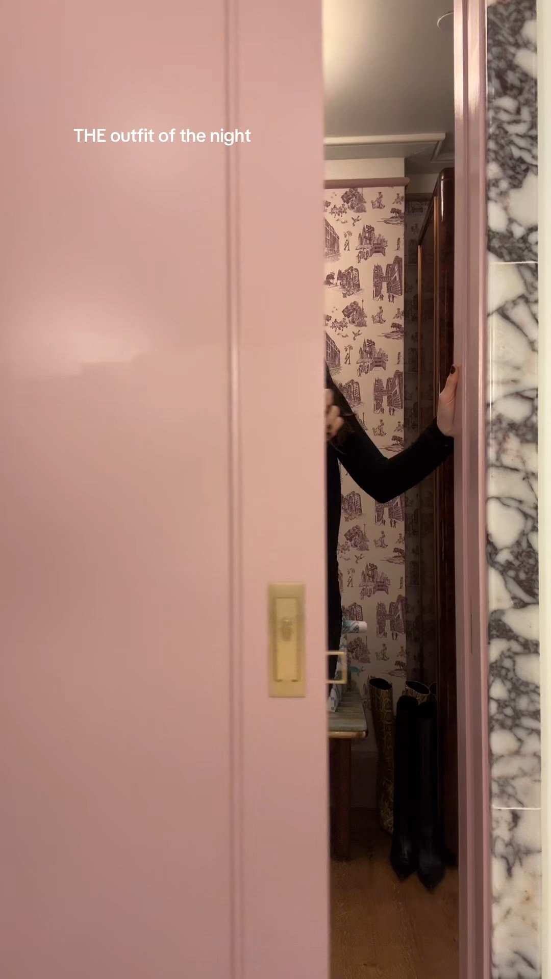 Ootn ❤️

Sheer lace skirt 
Black turtleneck (my favorite ever) 
Black patent pumps


#LTKHoliday #LTKdayinmylife #LTKgrwm