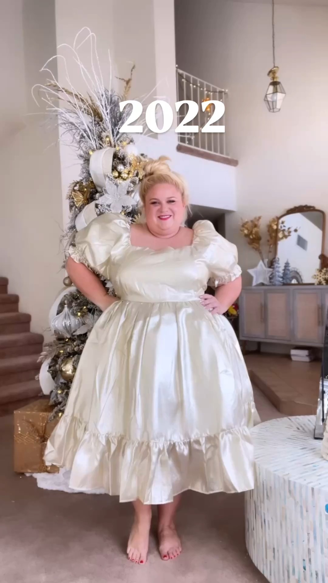 This dress !! Perfect for a little holiday party or NYE or date. Right! Wearing size 16w

#LTKPlusSize #LTKHoliday #LTKSaleAlert