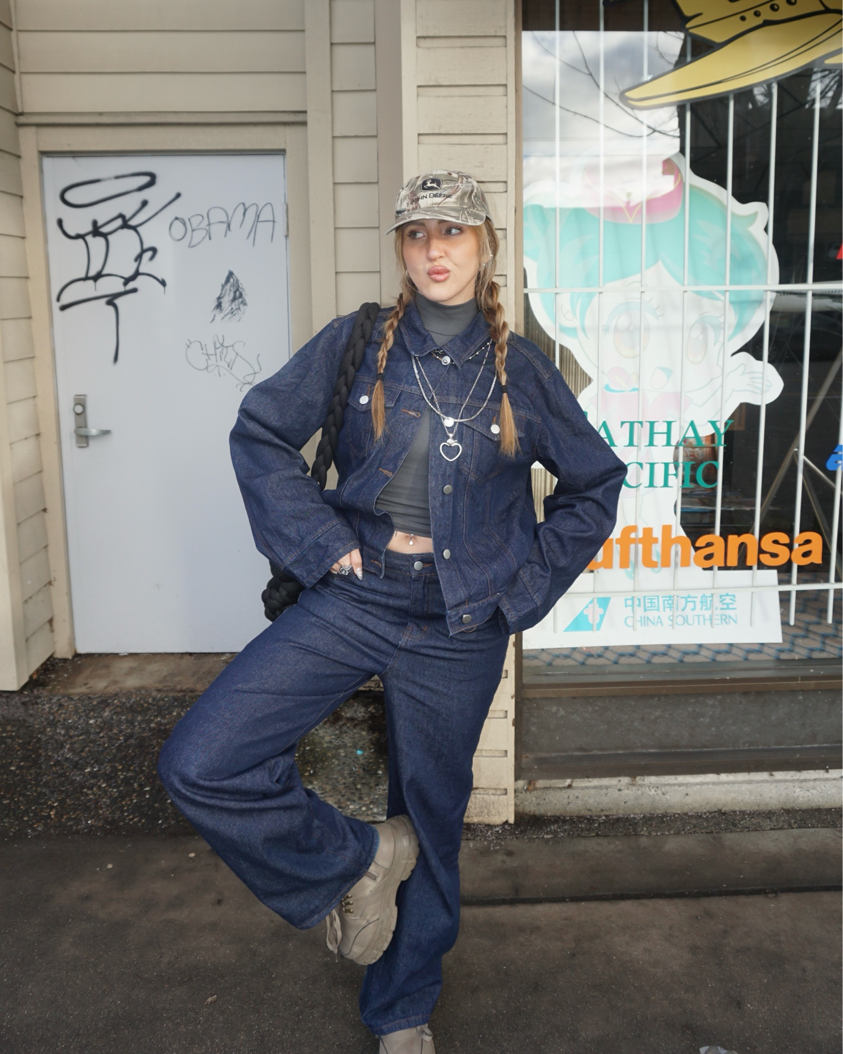 Double denim denim jeans, set chunky boots, camo hat, street style women’s streetwear Baggy, denim jacket, baggy, denim jeans, tall girl jeans