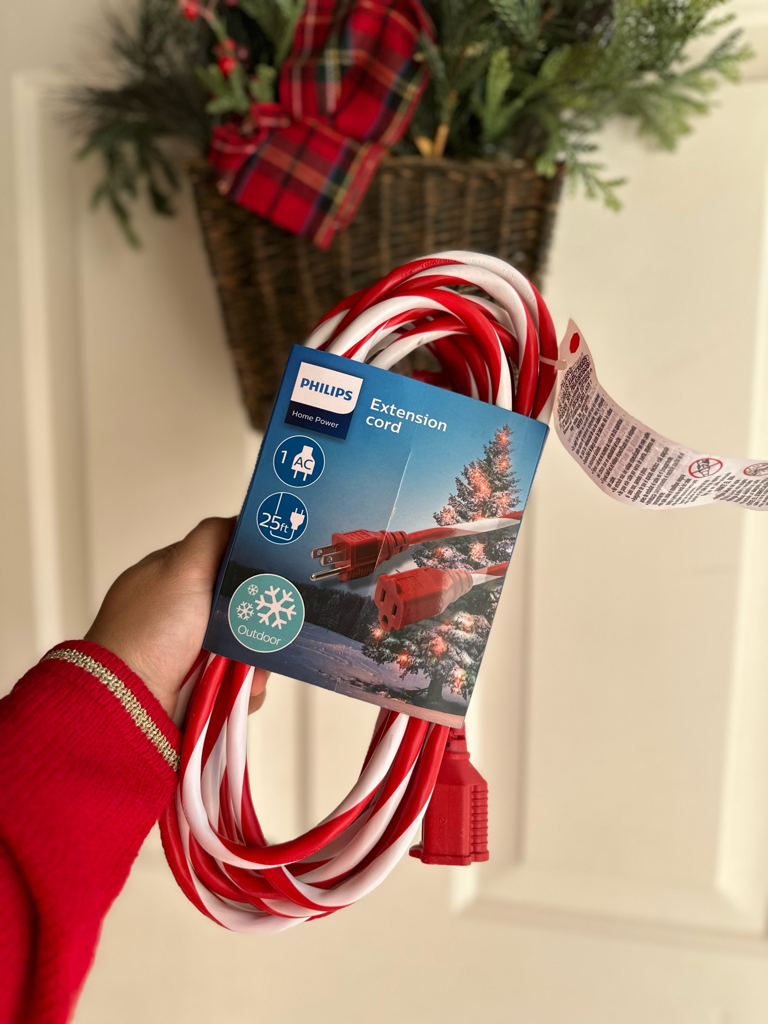 Candy Cane Christmas extension cord
#christmas #candycane #targetfinds

#LTKunder50 #LTKSeasonal