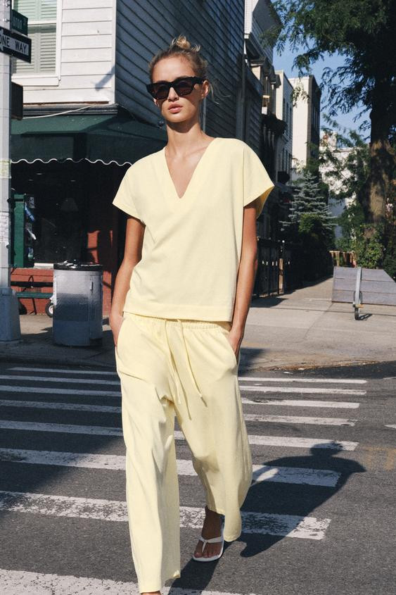 Zara - V-Neck T-Shirt - Yellow - S - Woman | Zara UK
