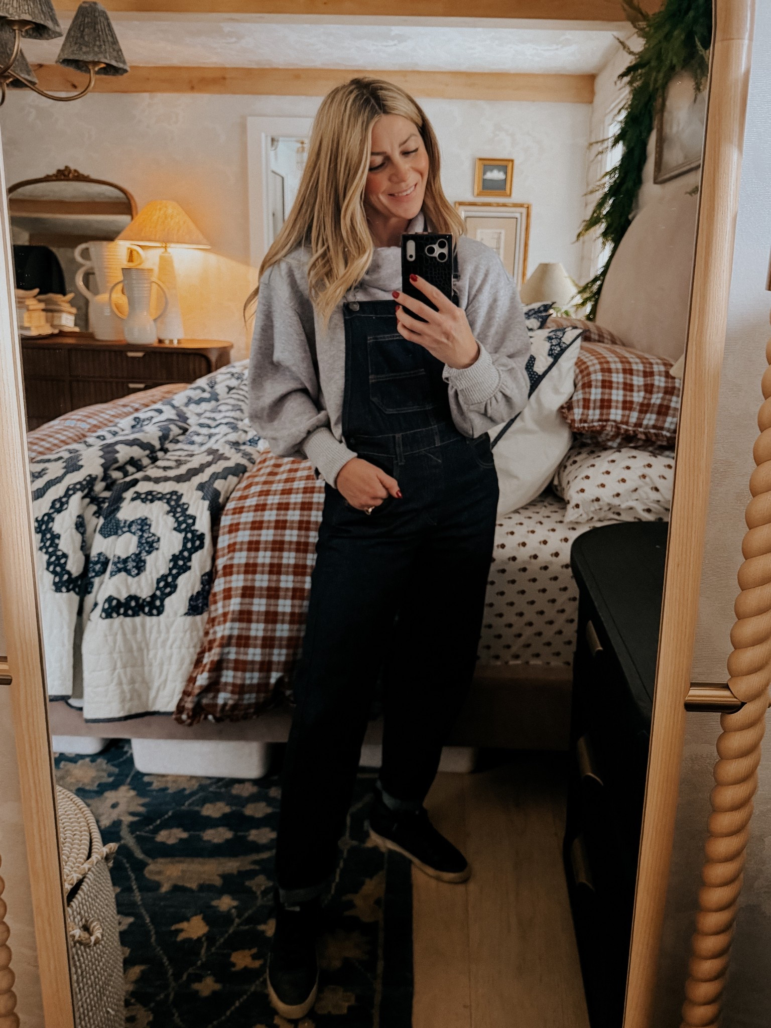 •Overalls- true to size in small 
•Top in medium