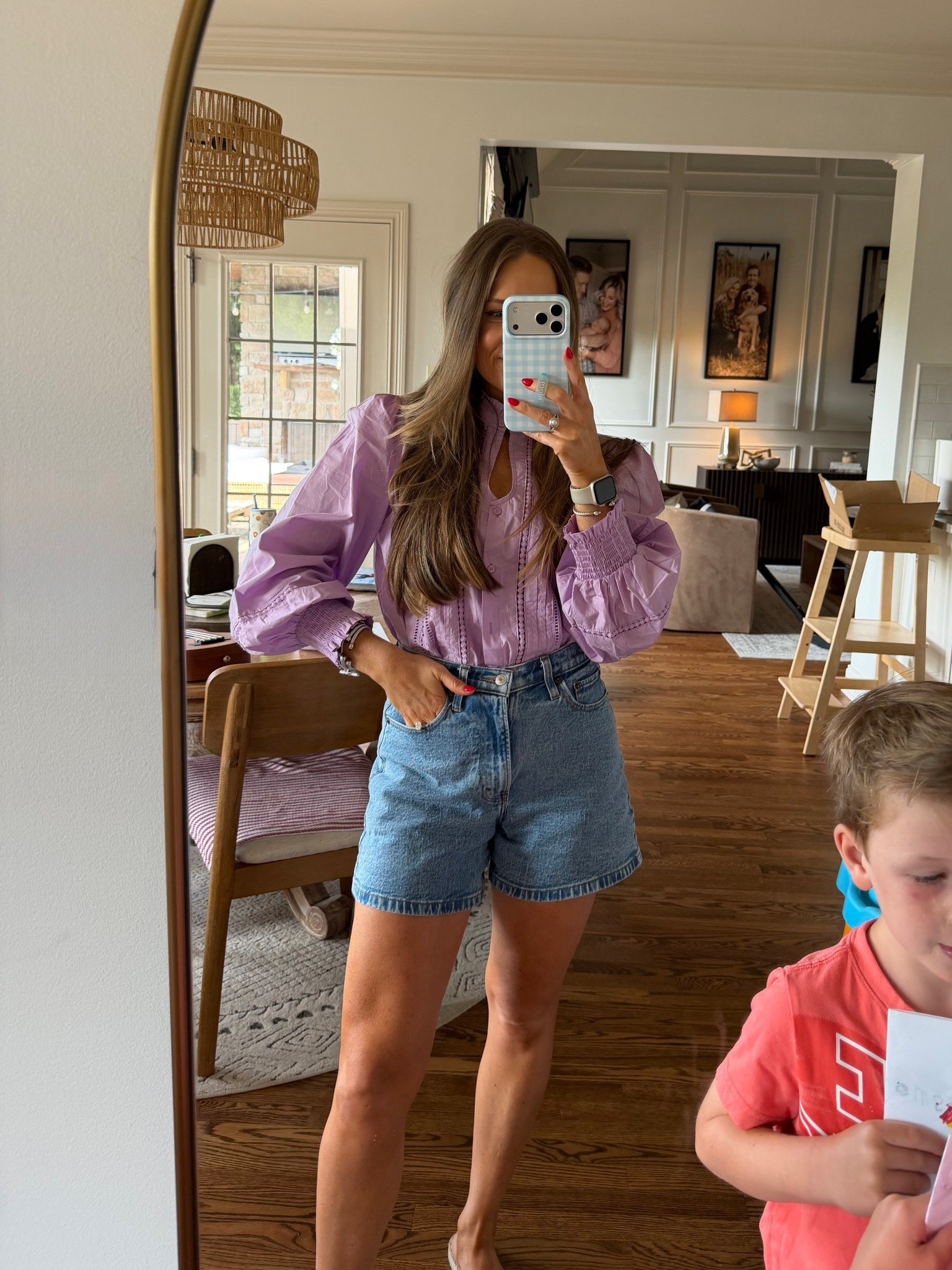 My Sunday outfit 💜😍 Top is 35% off with code LAURAELIZABETH35 💃

Wearing a small in the top & 26 curve love in my all time favorite denim shorts!