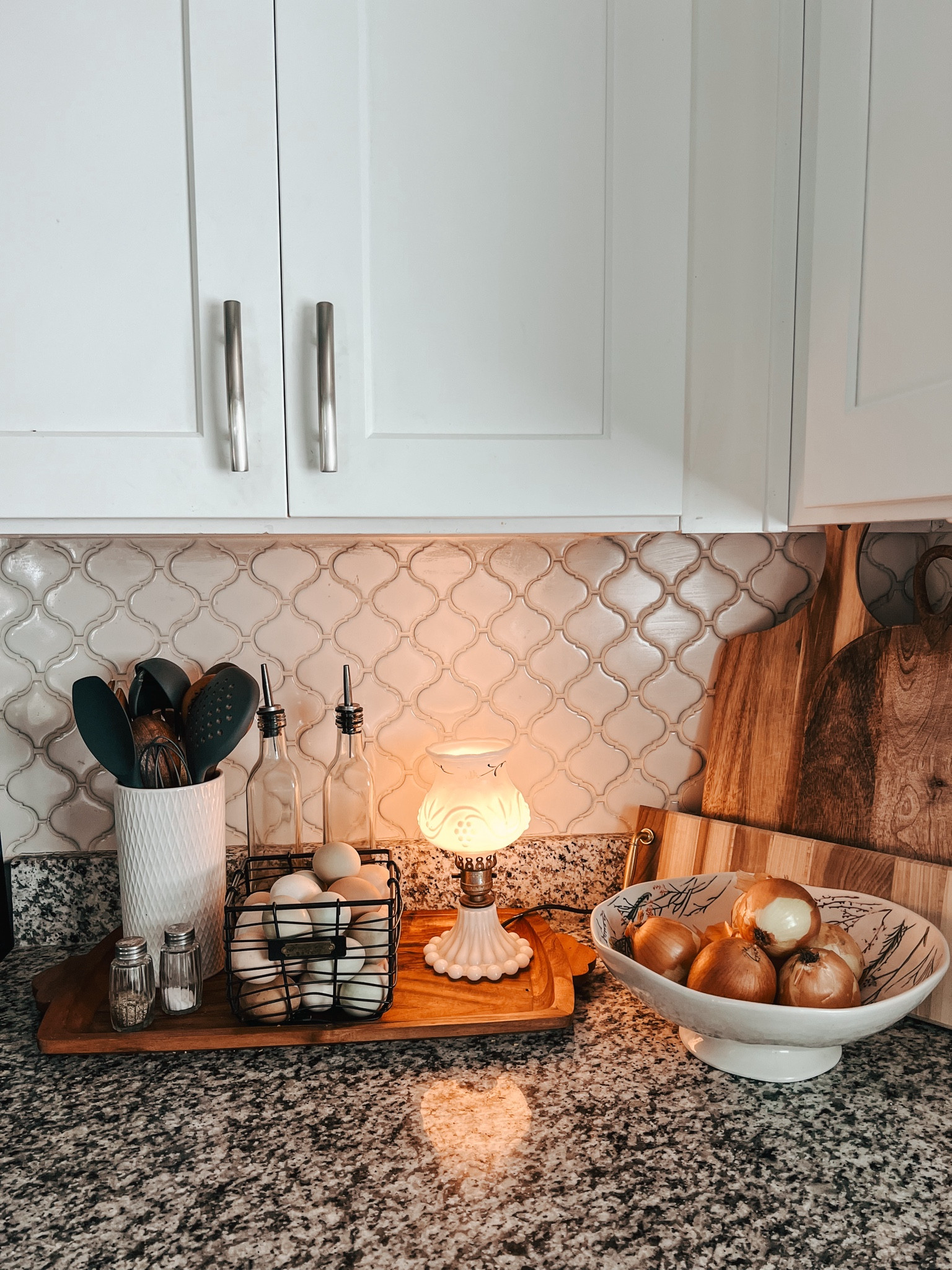 I looove a little lamp on a kitchen counter 🥰 especially on overcast days like today. My grandparents gave me this one that they’ve had for as long as I can remember, so it’s special to me! I’ve rounded up some cuties for your space, but I also encourage you to try a thrift store! You never know what you can find! 

#LTKhome #LTKstyletip