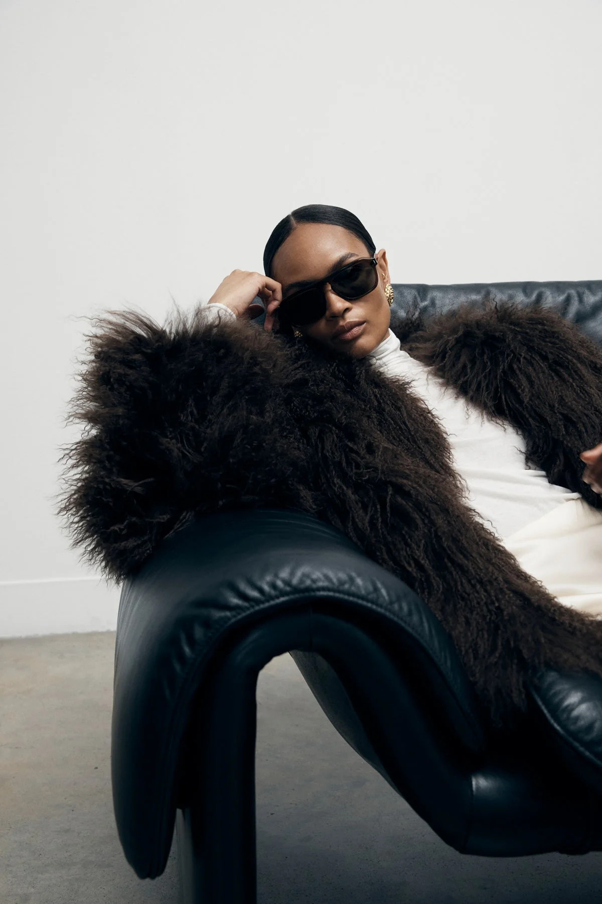 Brown Mongolian Coat | DE SAVARY LONDON