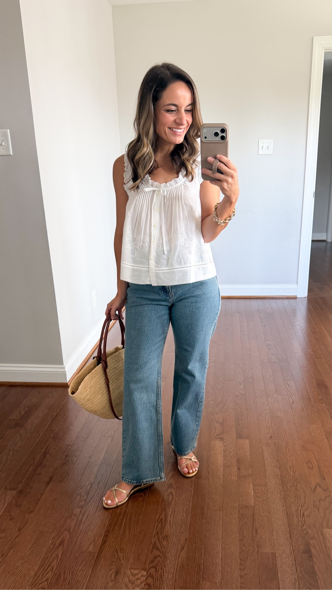 Abercrombie jeans sale! 20-50% off all jeans. Snag these while they’re still in stock in extra short (second row down third wash option “medium).

Jeans: 25 extra short - sized up 
Top: xxs

#LTKPetite #LTKSaleAlert