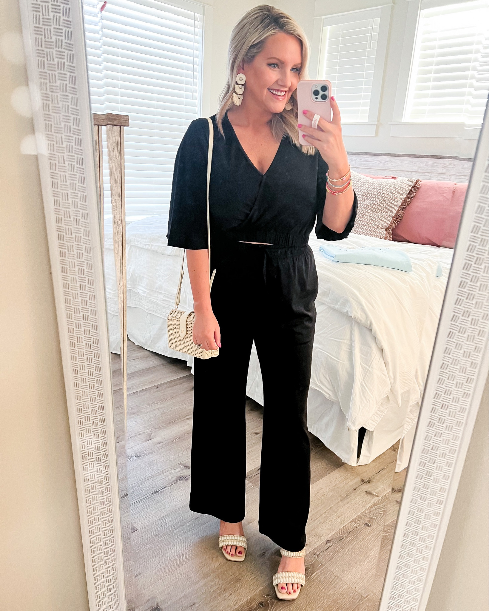 Wore this comfy amazon set to dinner last night! I’m in size small, TTS
amazon set
Vacation outfit 
Amazon fashion
