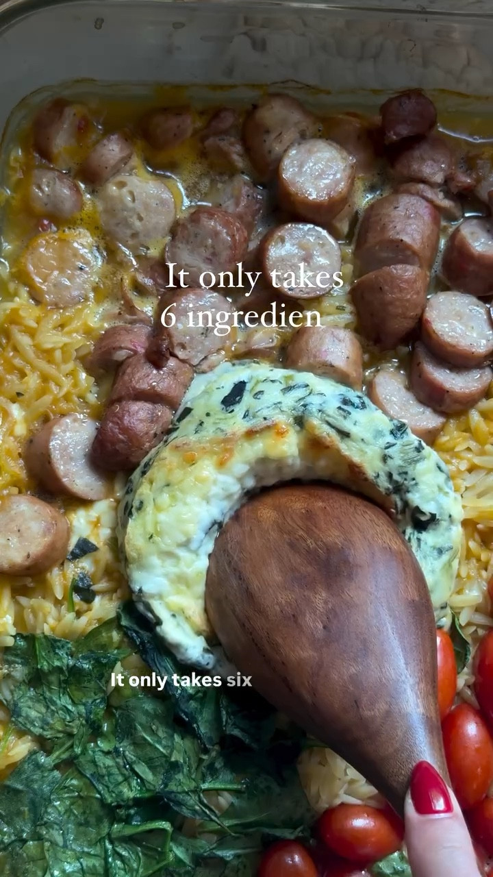 Spinach and artichoke orzo dinner 🥘 

Both my kids loved this and so will you since it’s one tray dinner that literally takes 5 minutes of prep. The oven will make this into the creamiest yummiest dinner you’ll have all week!

1 lbs orzo pasta
12 oz chicken sausage (I LOVE this cheddar one from Trader Joe’s)
1 cup baby spinach
1.5 cup cherry tomatoes 
1 spinach and artichoke dip from @traderjoes or wherever you can find one. Room temperature. You can place the dip in the fridge overnight or for a couple of hours. 
3 cups chicken or vegetables broth

1. Add orzo, chicken sausage, tomatoes and spinach to an oven safe tray. Place dip in the middle, cover with broth and drizzle with olive oil (optional). Add salt and pepper.

2. Bake in oven at 375F for about 30 minutes until pasta is al dente. Remove from oven, mix everything and serve!

https://liketk.it/5gxfp