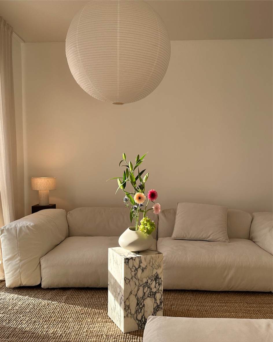 Small items like this lamp and vase can make a huge difference in a home. 💫 @shop.ltk #liketkit #liketk.it