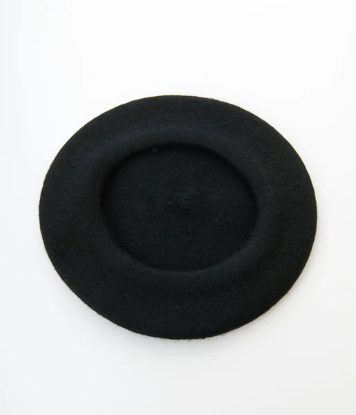 Black Classic Vintage Parisian Beret | UniqueVintage