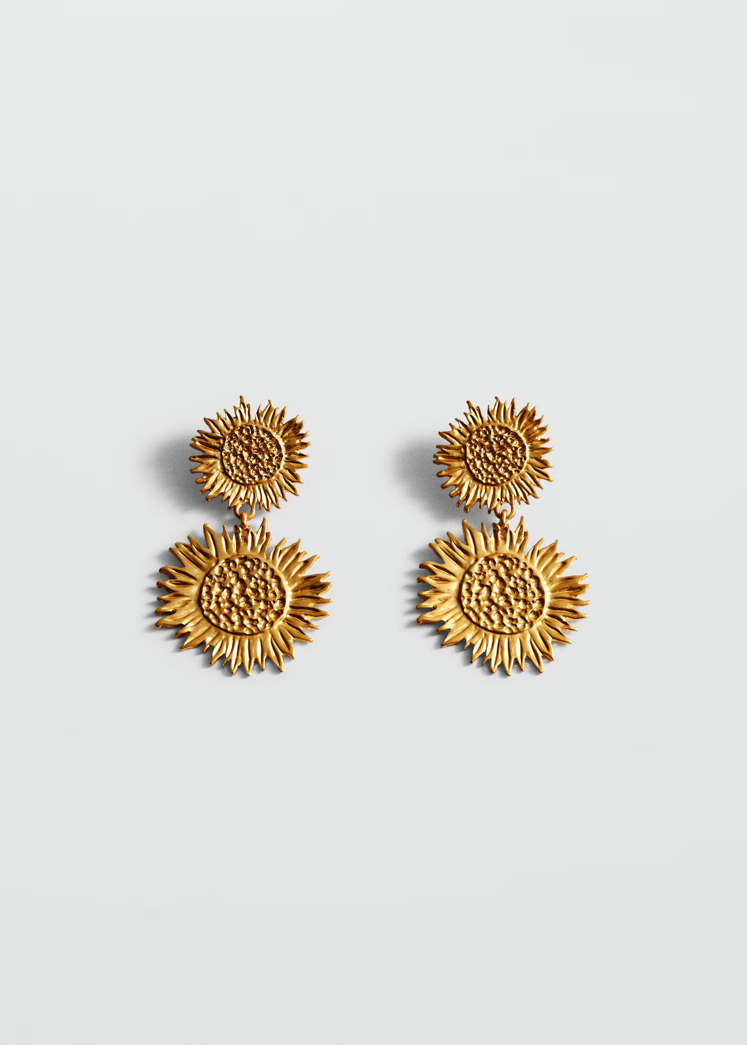 Flower pendant earrings | MANGO (UK)