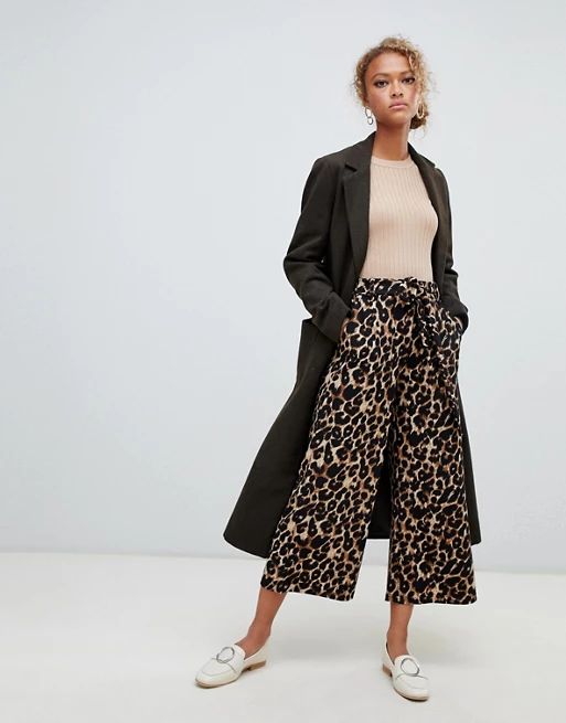 Out of stockNew Look tie waist crop pants in leopard printMORE FROM: | ASOS US