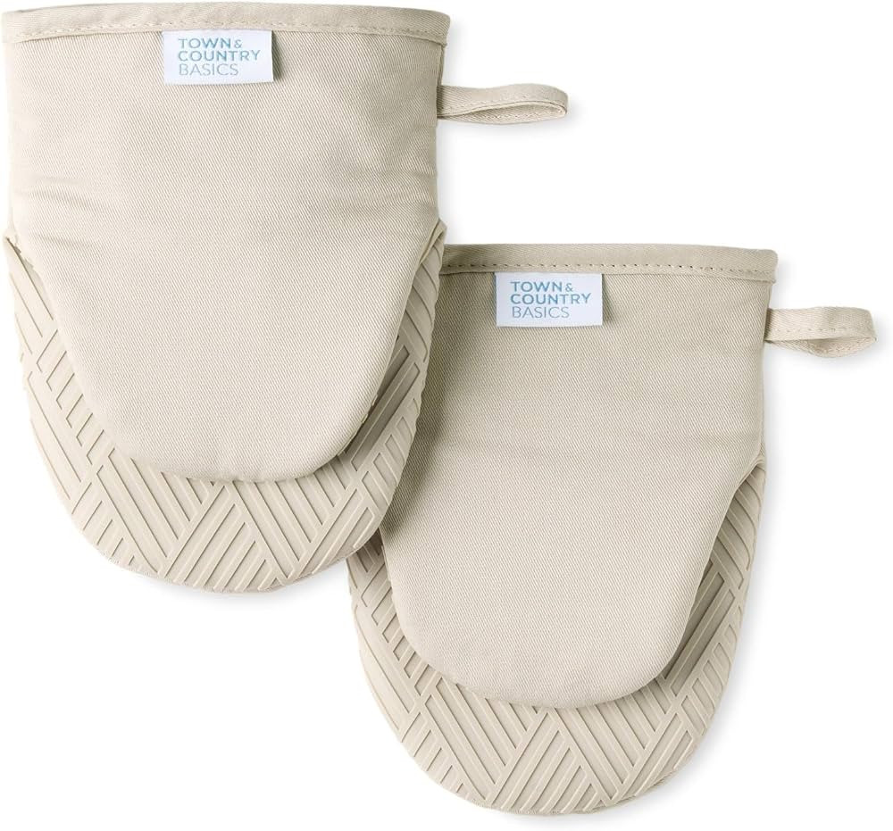 TOWN & COUNTRY BASICS Basketweave Soft Silicone Mini Oven Mitt 2-Pack Set, Heat Resistant up to 5... | Amazon (US)
