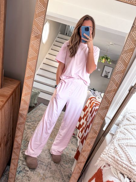 My obsession with these SKIMS pajamas is REAL 🤩
I’m wearing size small in both 

#LTKhome #LTKfindsunder100