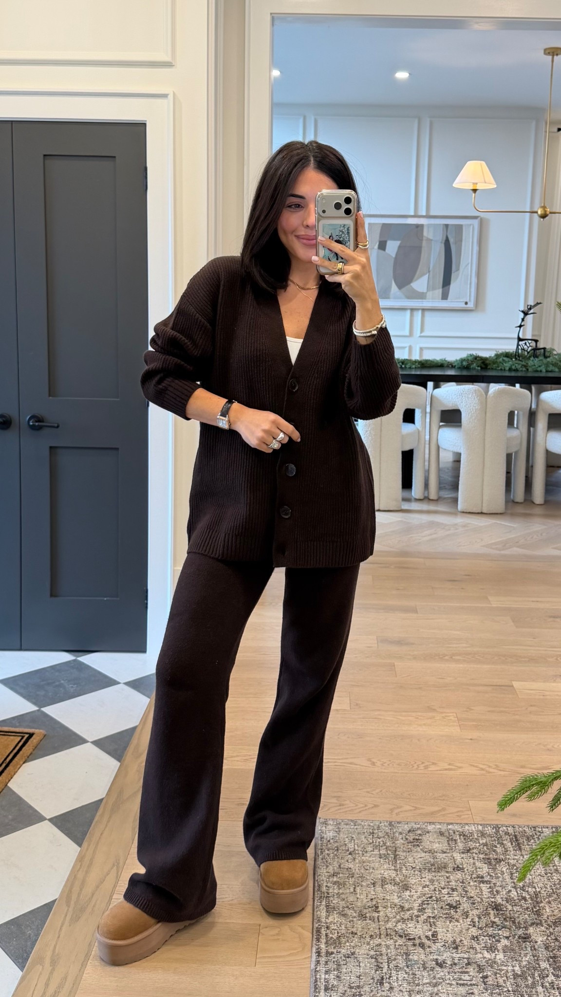 Cozy finds for cozy holiday season! My latest @gap haul BONUS some styles are 40-60% off on now until December 24!  

#gapcapartner #howyouweargap
Sweater - small petite 
Pants - XS