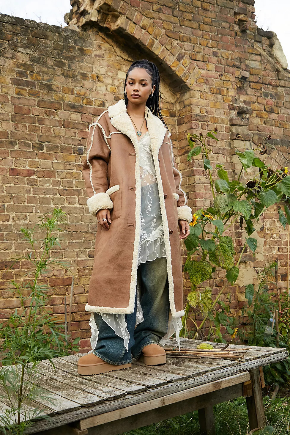 BDG Reversible Borg Maxi Coat | Urban Outfitters (EU)