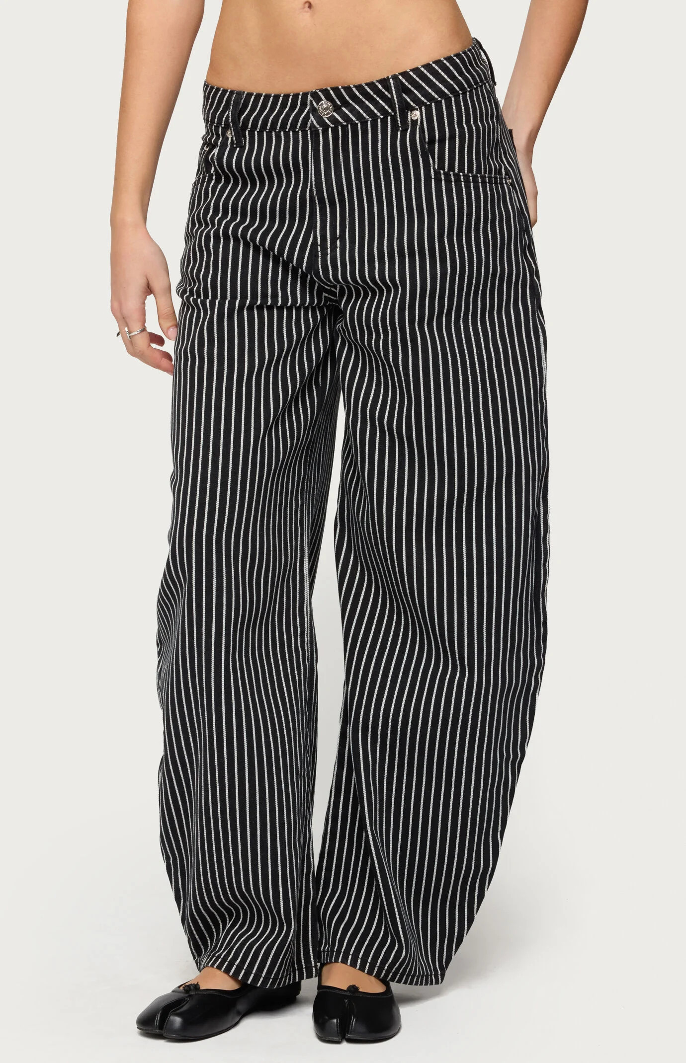 Edikted Women's Pinstripe Low Rise Barrel Leg Jeans in Black/White - Size XL | PacSun