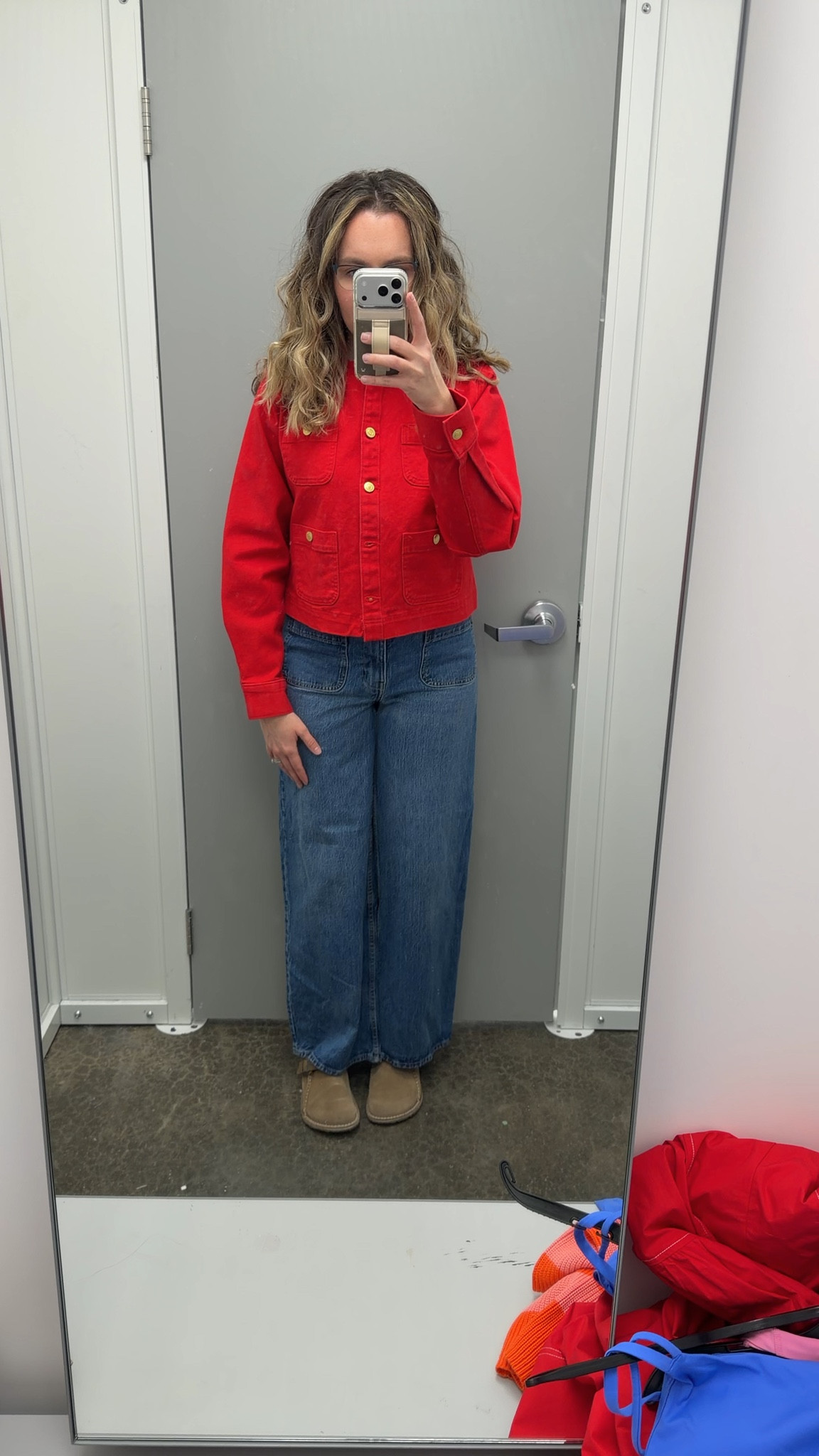 Red jacket🤍
Free assembly cropped jacket


#LTKWorkwear #LTKSeasonal