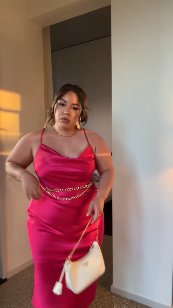 Nothing like an all Amazon outfit 🙌🏻 
#plussizefashion #amazon #prada

#LTKitbag #LTKstyletip #LTKcurves