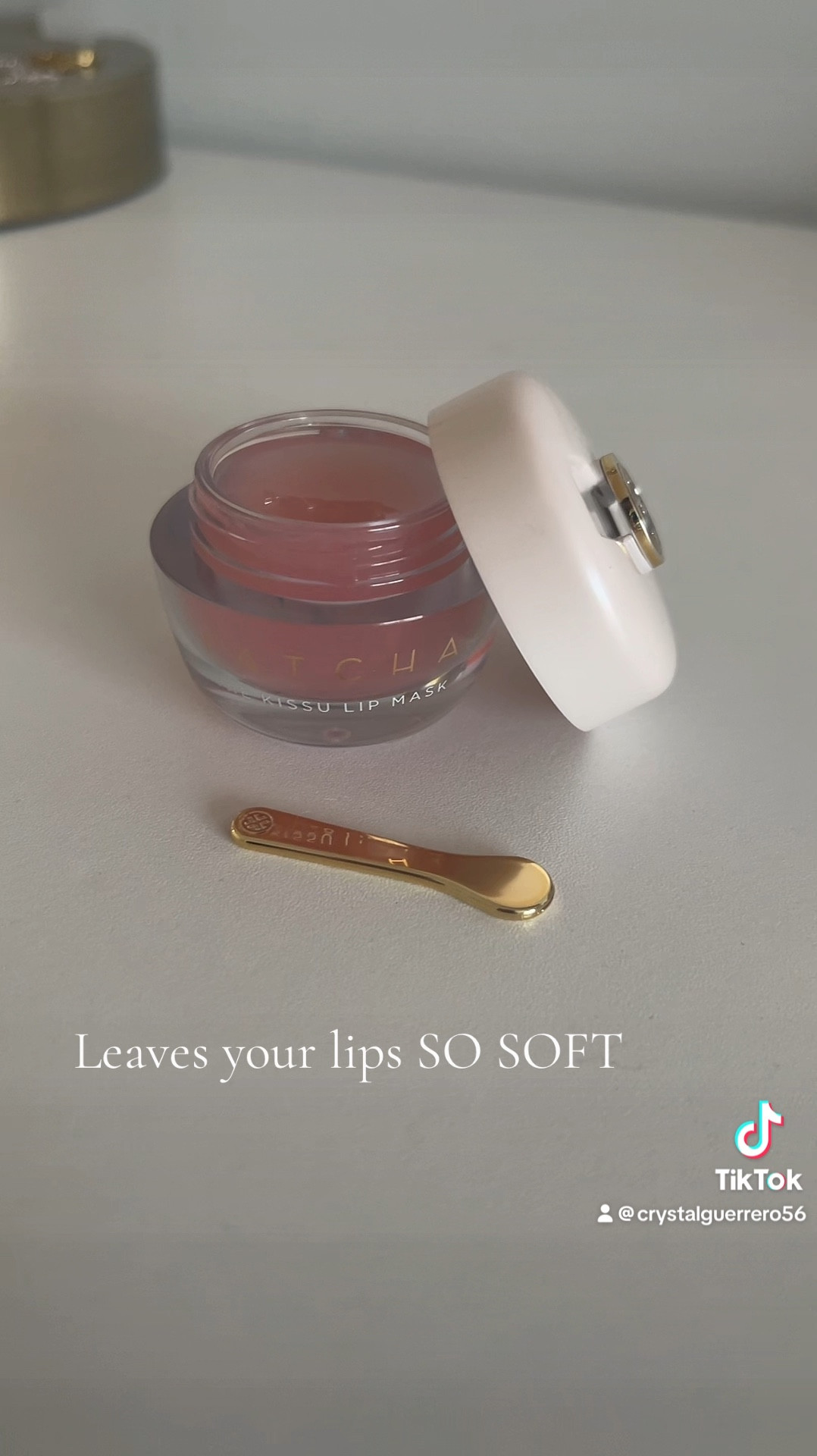This cold weather has my lips so dry! This is a miracle worker!!!!! 

#LTKGiftGuide #LTKStyleTip #LTKSeasonal