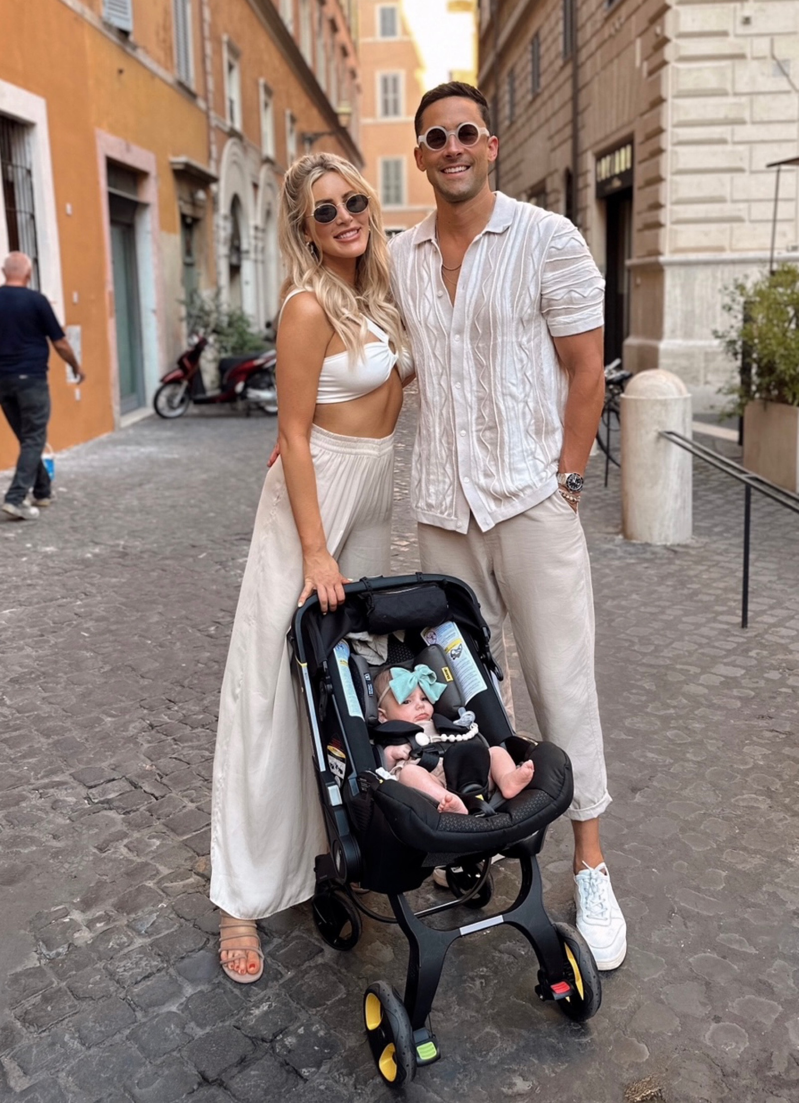 The best car seat/stroller for travel!!

#LTKtravel #LTKbaby #LTKfamily