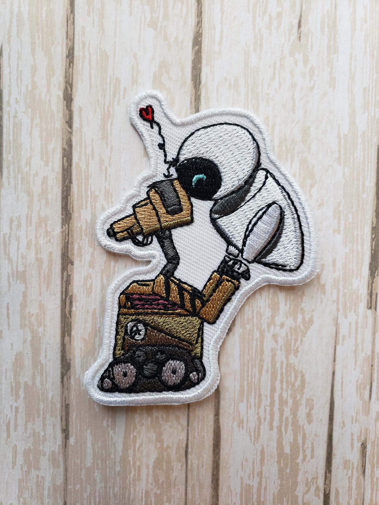 In Stock Now 3" Disneyland Disney Wall E and Eve Valentine Love Fabric Embroidered Iron On Patch ... | Etsy (US)