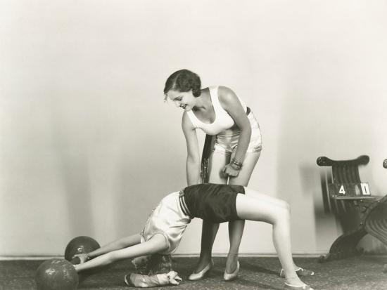Women Training in Gym Photo Print | Art.com