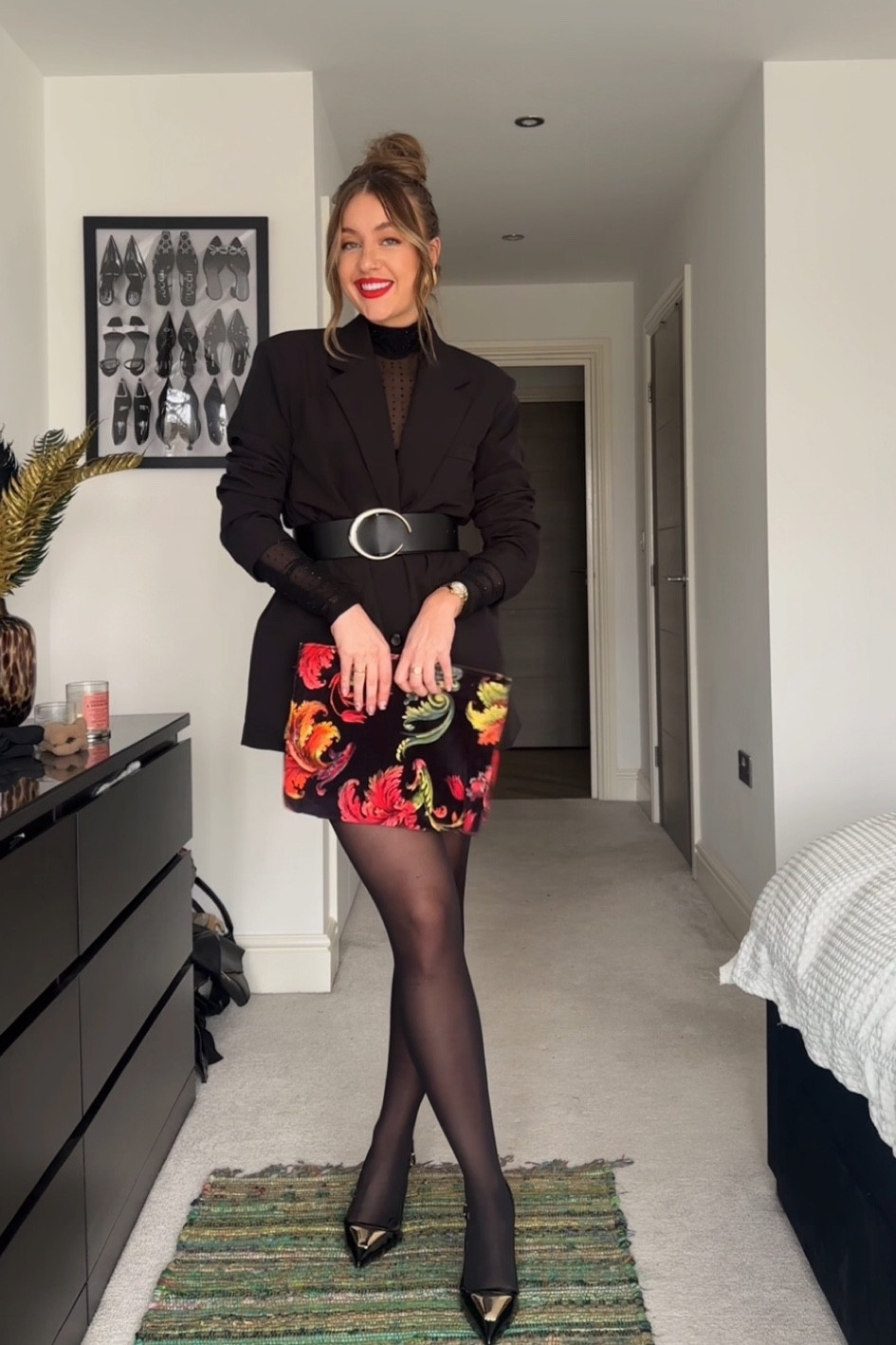 date night oufit
valentines outfit
blazer and belt 
blazer and tights 
black heels 


#LTKdatenight #LTKstyletip #LTKFashionMonth