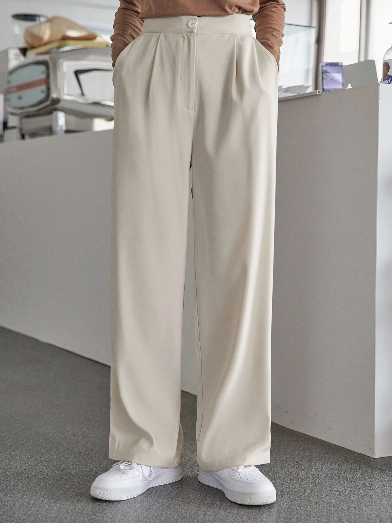 DAZY Solid Slant Pocket Wide Leg Pants | SHEIN