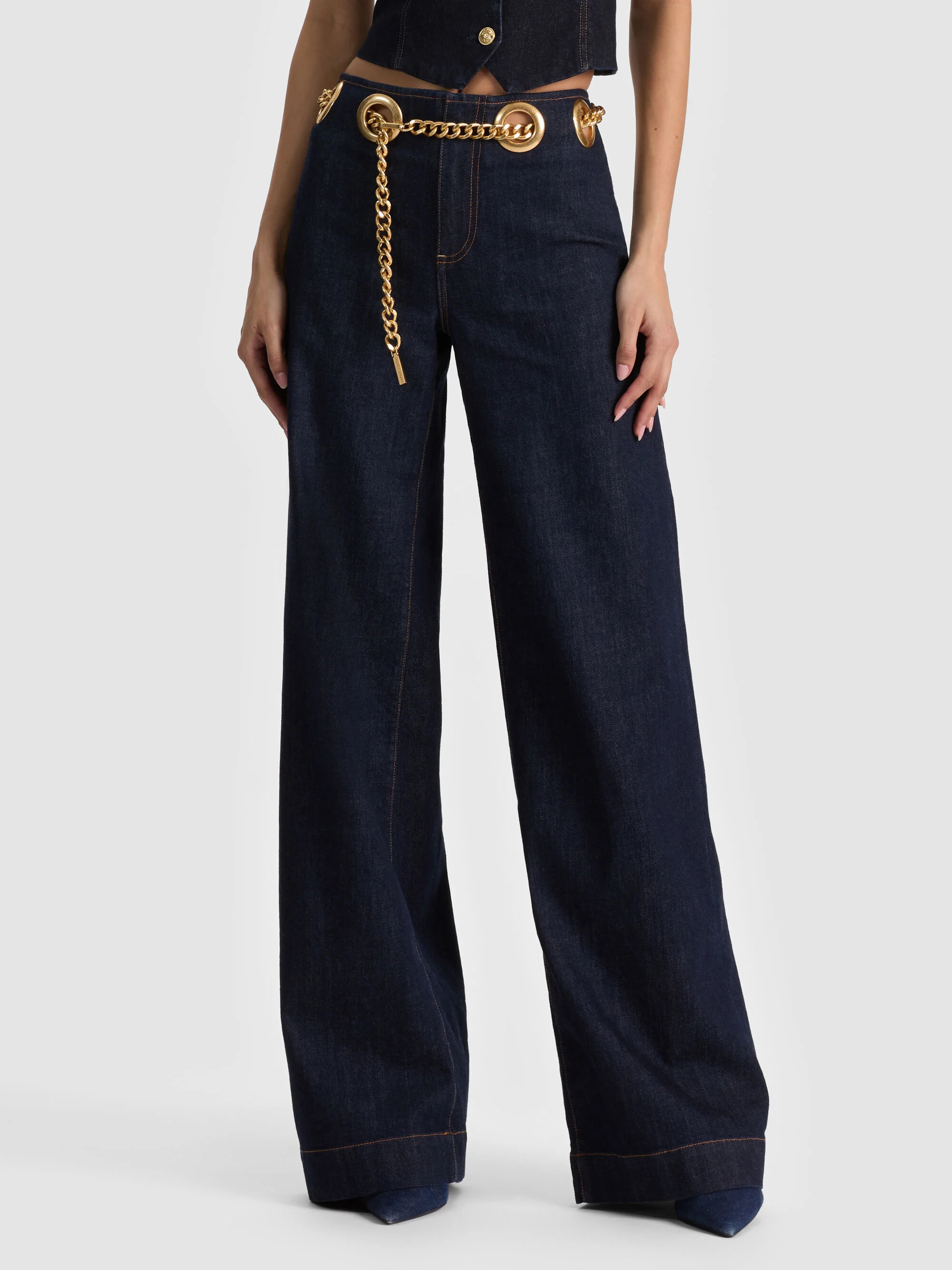 JASPER CHAIN BELT JEAN | Alice + Olivia