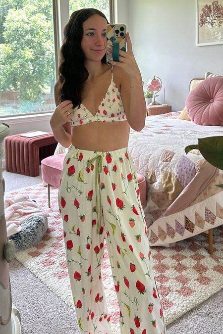 You know I’m a sucker for a good strawberry set! Sooo cute and comfy great for a day at home! #pjs #strawberry 

#LTKU