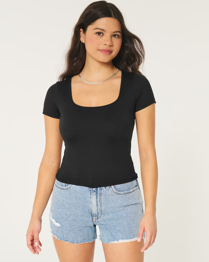 Seamless Fabric Square-Neck Baby Tee | Hollister (US)