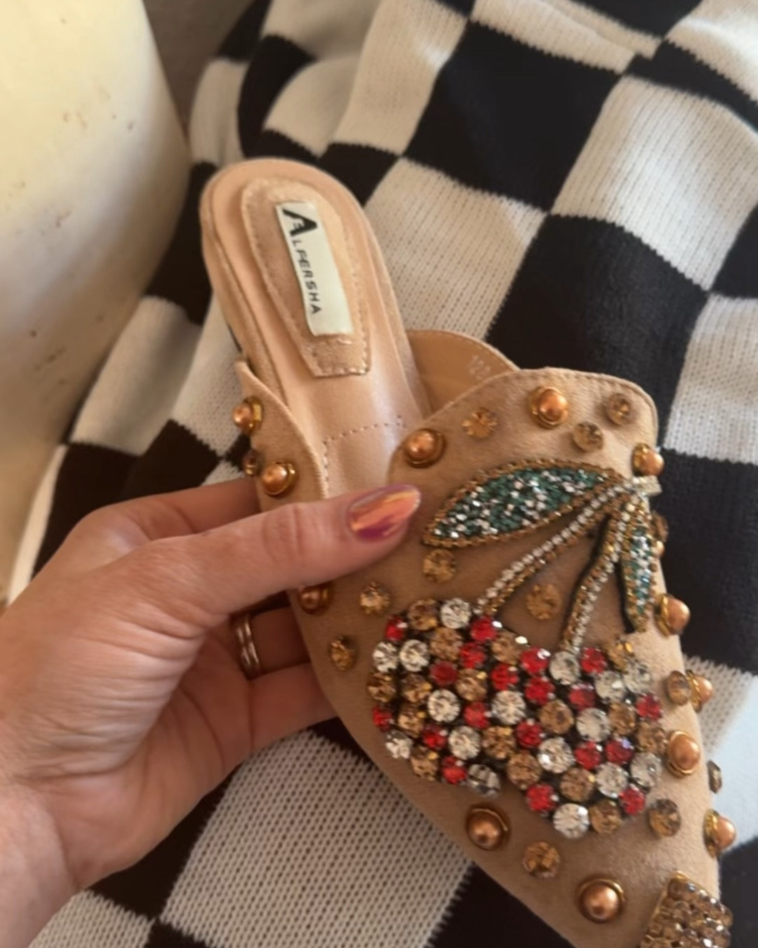 Amazon favorites this week. 🍒 
Let’s talk about these flats tho 😍
Loving all the leopard, floral vests, and checkered print 🤌🏻



#LTKBaby #LTKFindsUnder50