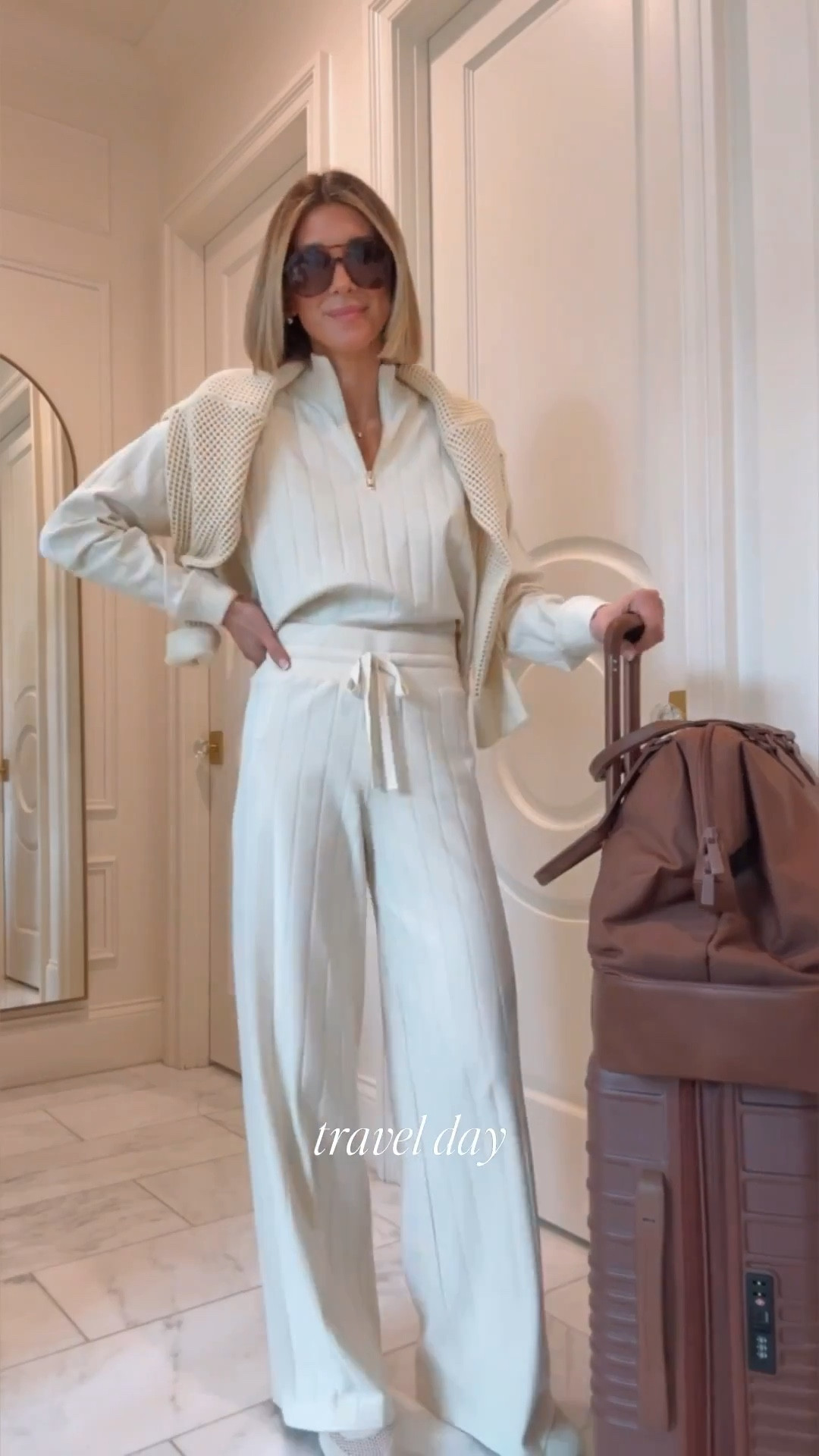 This collection can be worn in so many ways! I’m 5’7 and wearing a small in all tops and XS in bottoms. All fit true to size!
 

#LTKootd