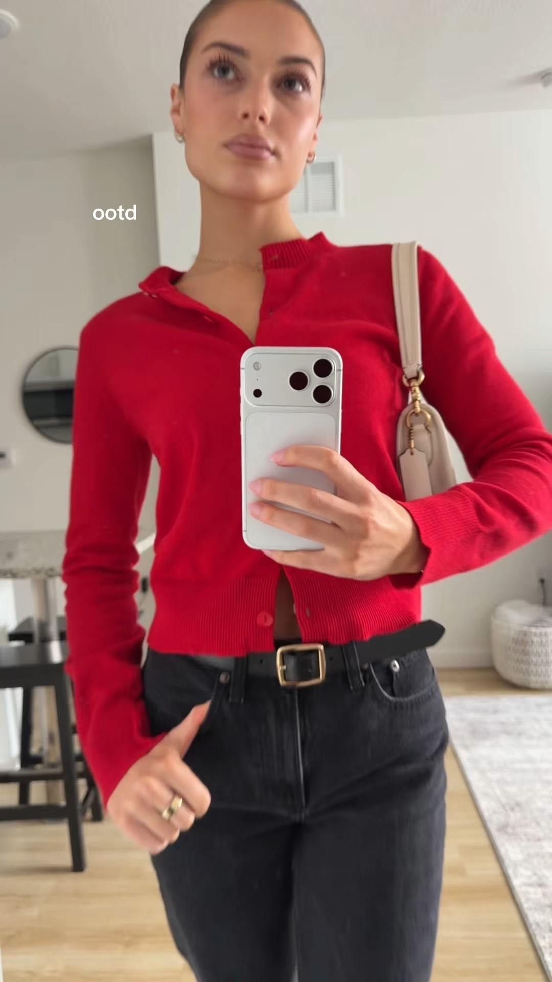 cardigan is linked in my showcase on TikTok, called “hollie button up cardigan” ❤️