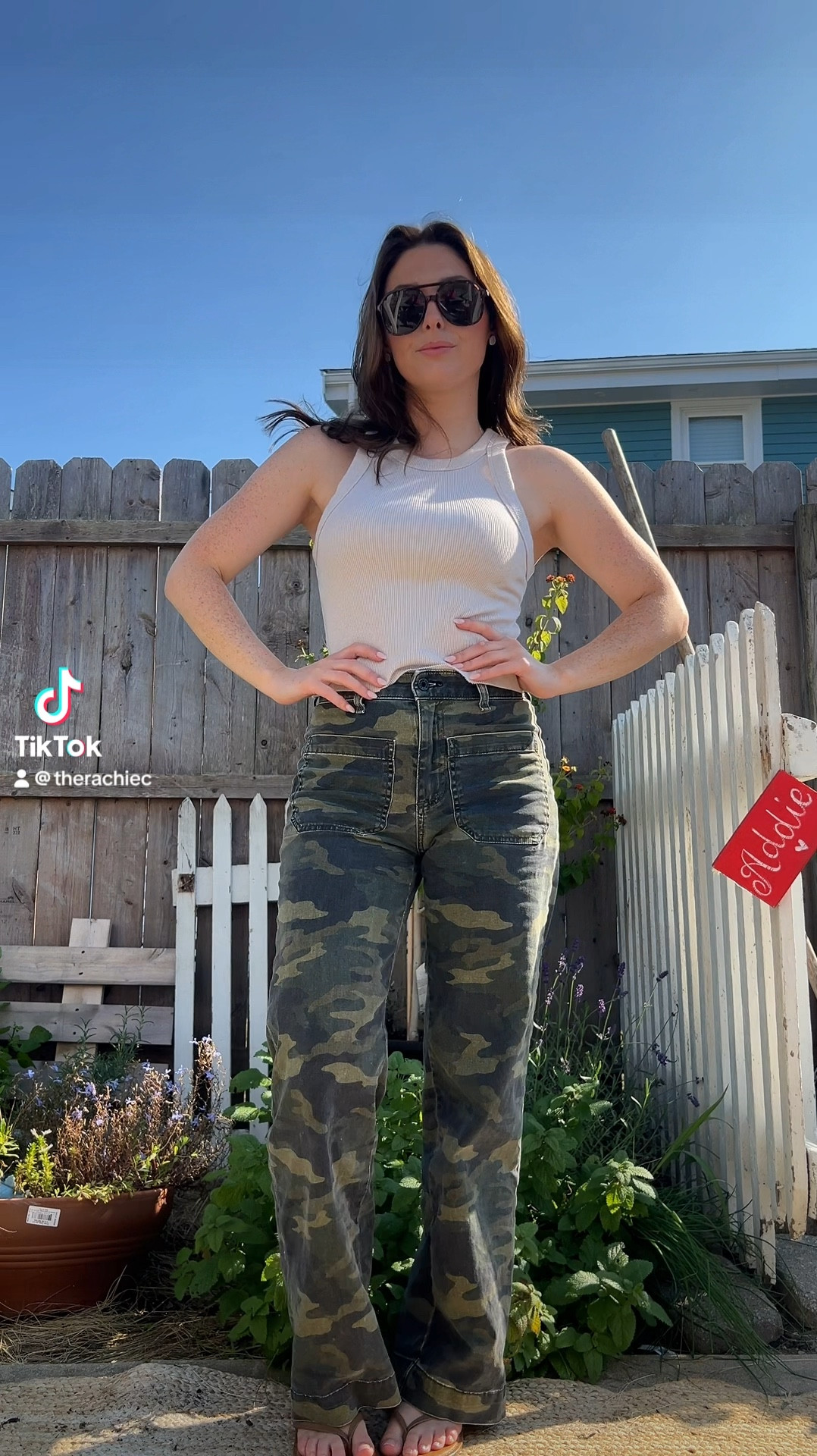 Aerie tank in XS

#LTKFindsUnder50 #LTKStyleTip