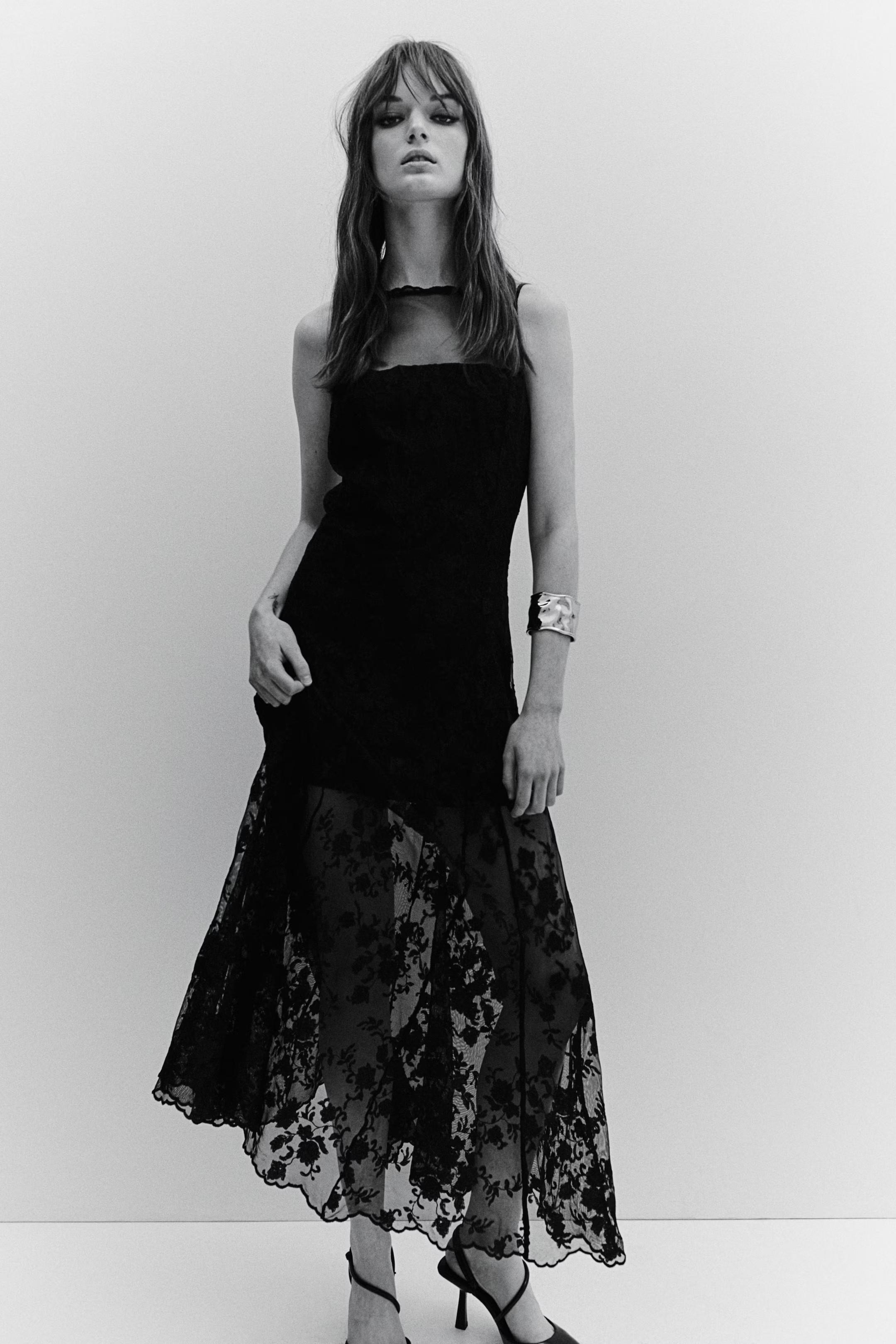 Embroidered maxi dress | H&M (UK, MY, IN, SG, PH, TW, HK)