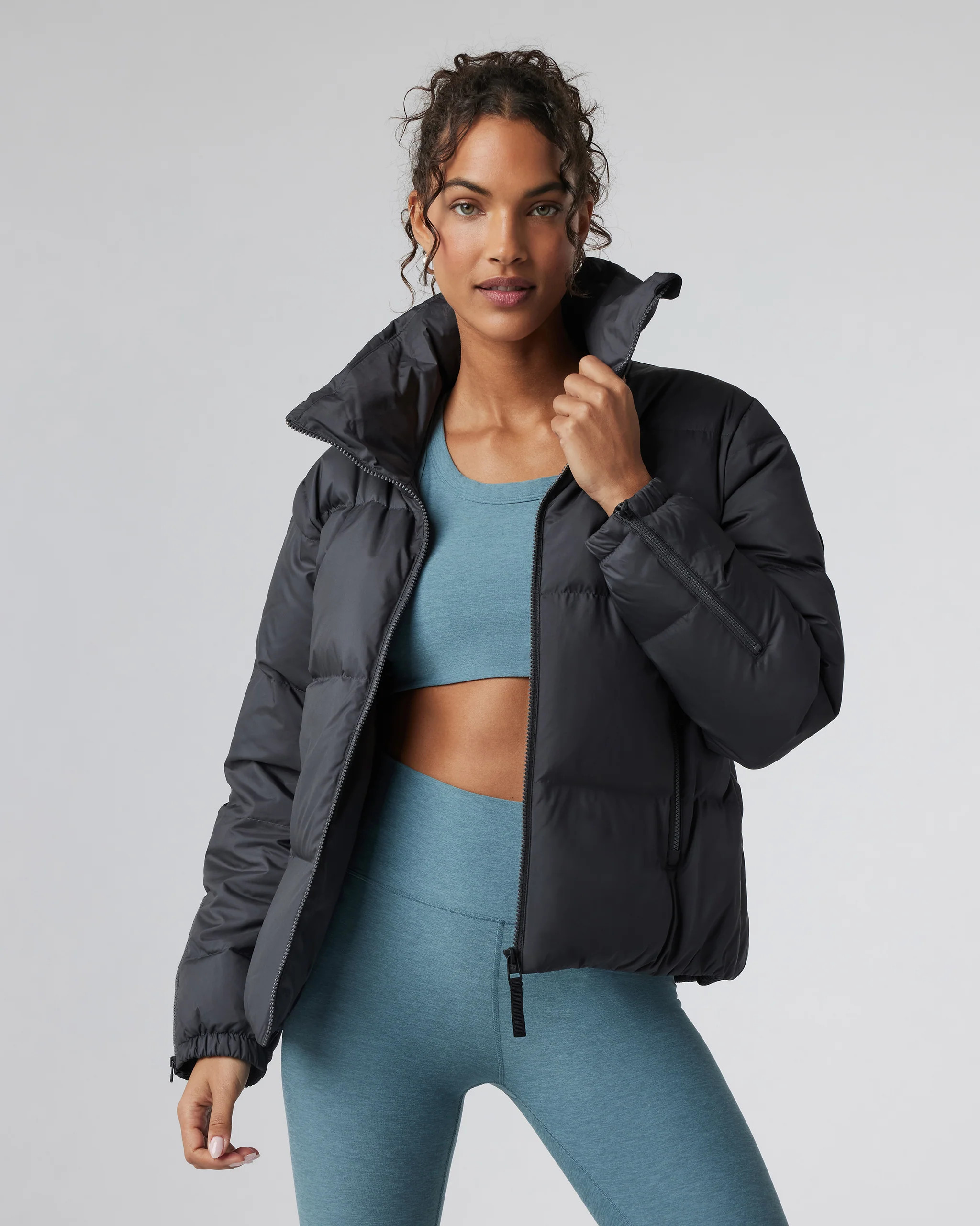Hillside Down Jacket | Women's Black Insulated Jacket | Vuori | Vuori Clothing (US & Canada)
