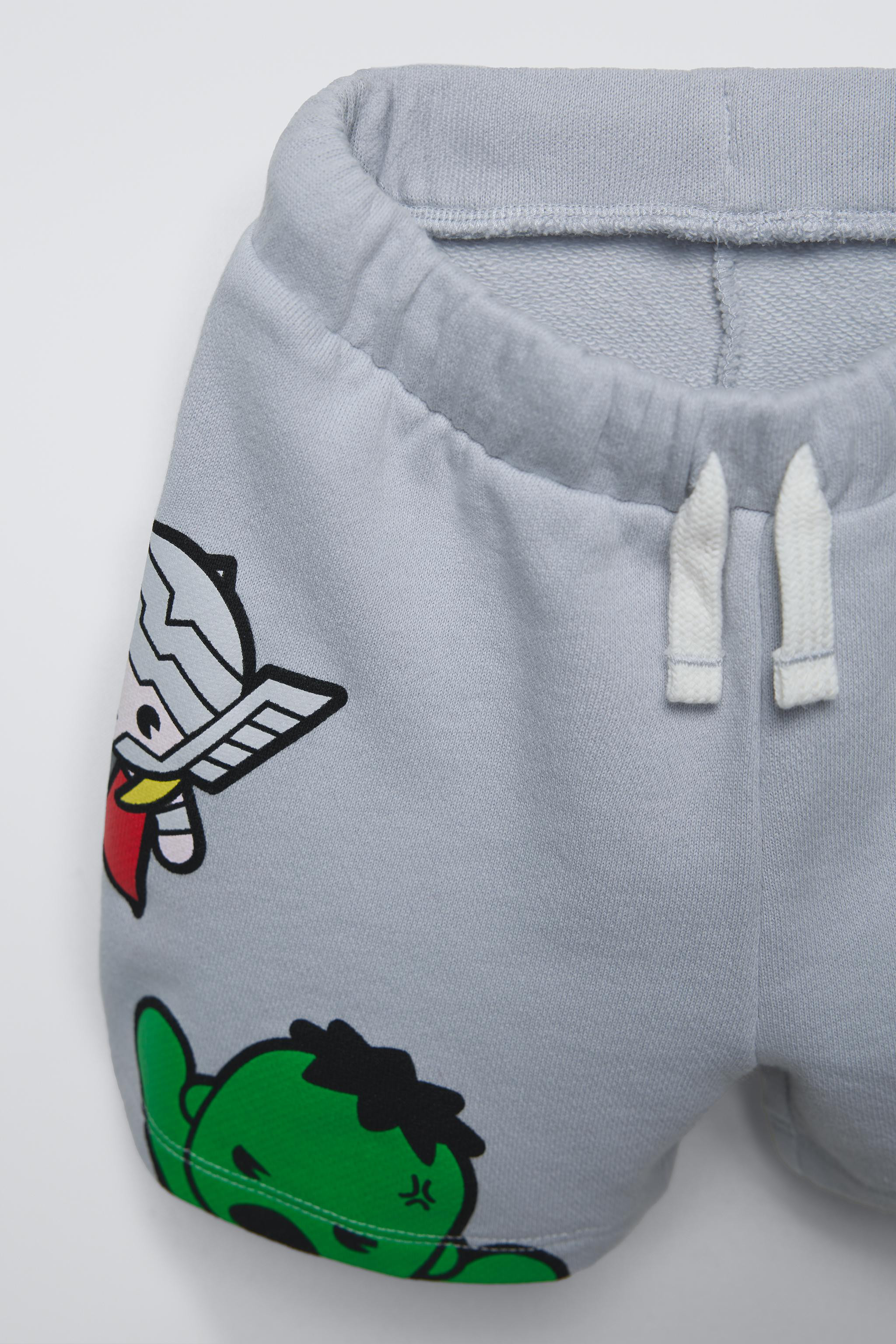 AVENGERS © MARVEL SHORTS | Zara US