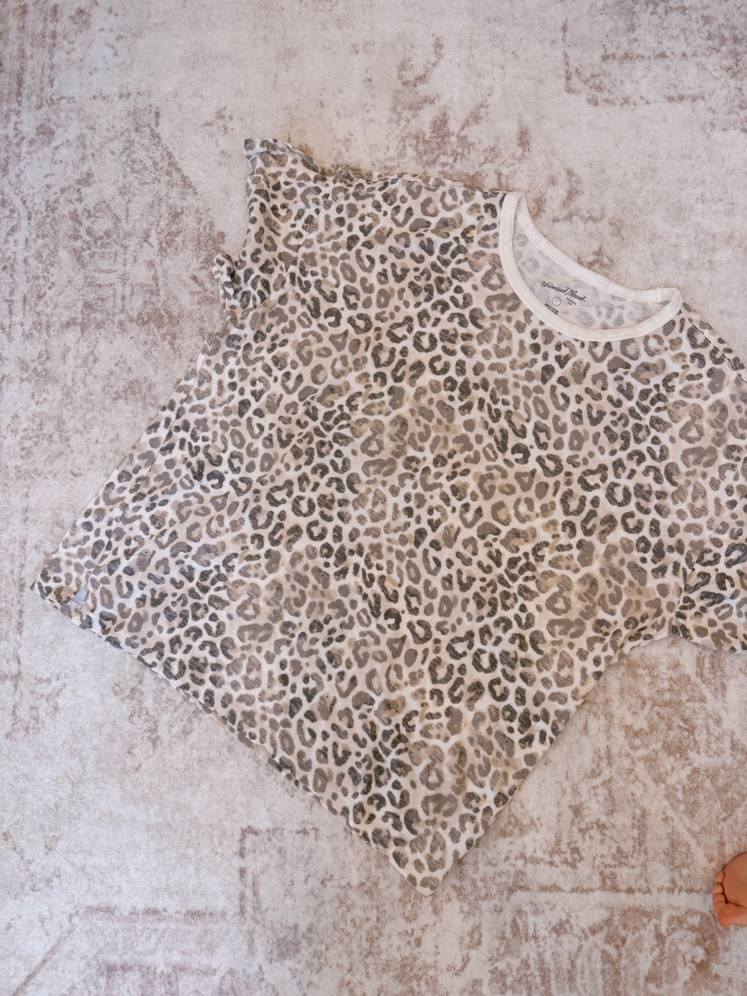 The BEST boyfriend tee.. now in this gorgeous muted leopard print.. only $15!! High sell out risk.. I wear a large

#LTKootd #LTKmomlife #LTKMidsize