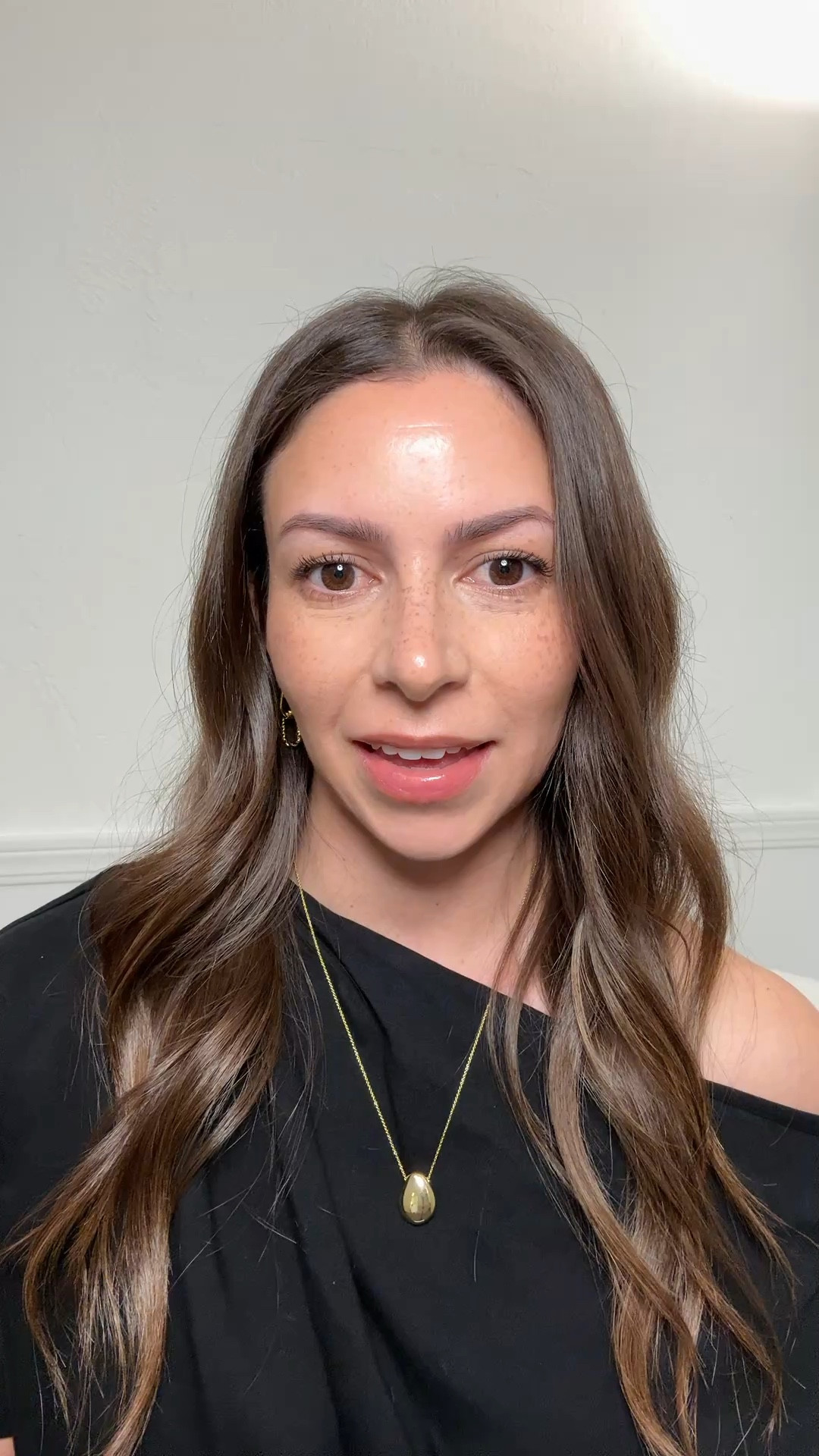 I love how versatile these jewelry pieces from @Ana Luisa are! These earrings can be worn two different ways, and the pendant necklace is perfect for layering. 

#analuisany #AnaLuisaAmbassador #BestDeal #ad 


#LTKootd #LTKvlog #LTKselfcare