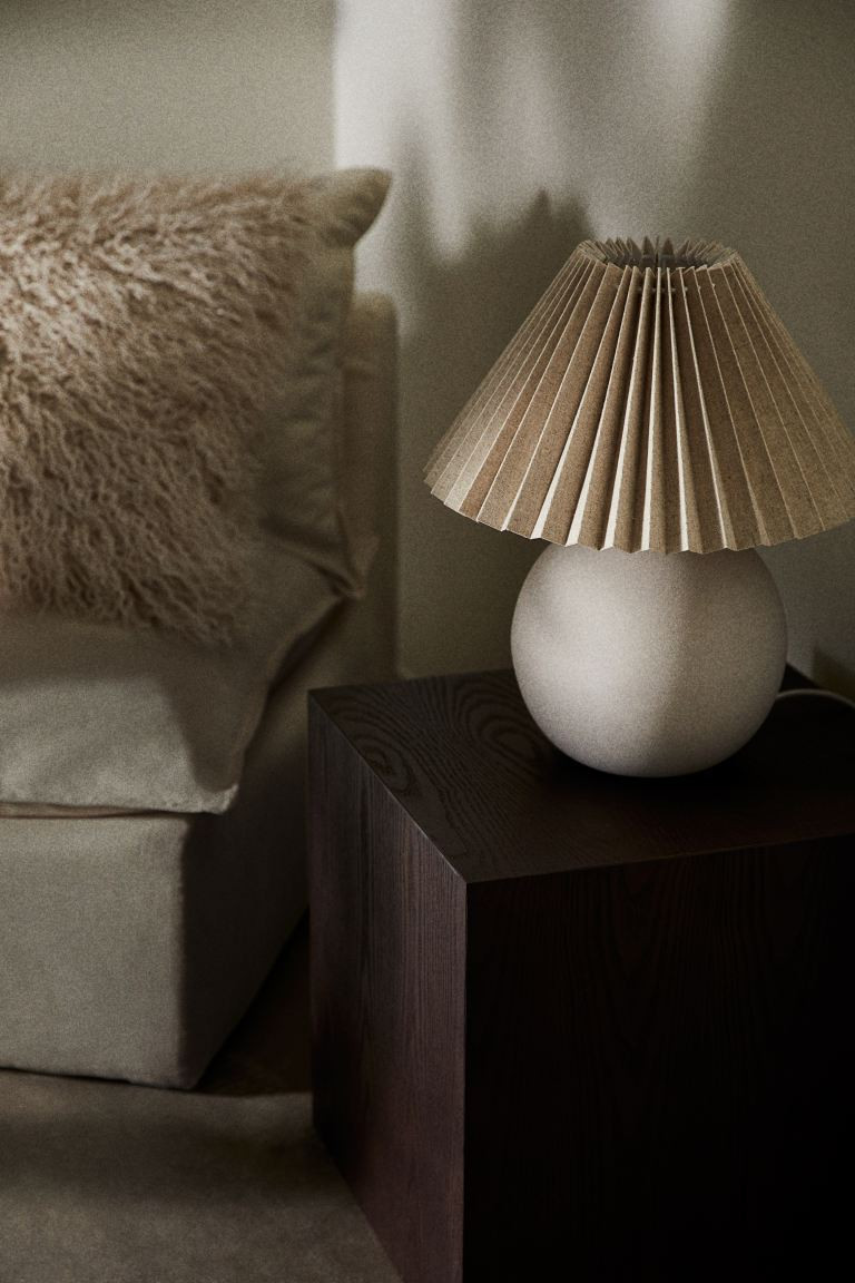 Pleated lamp shade - Beige - Home All | H&M GB | H&M (UK, MY, IN, SG, PH, TW, HK)