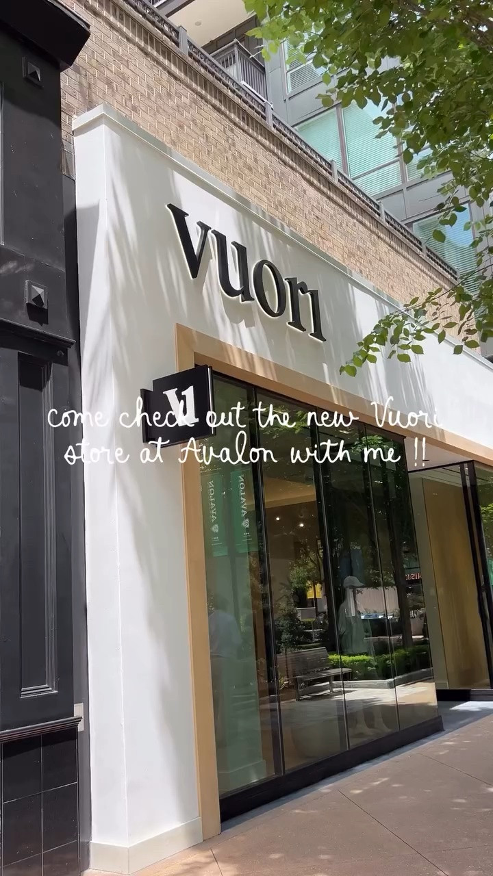 // come with me to the new @vuoriclothing store at @avaloninsider 🤍 everything is linked on my ShopMy ✨ //