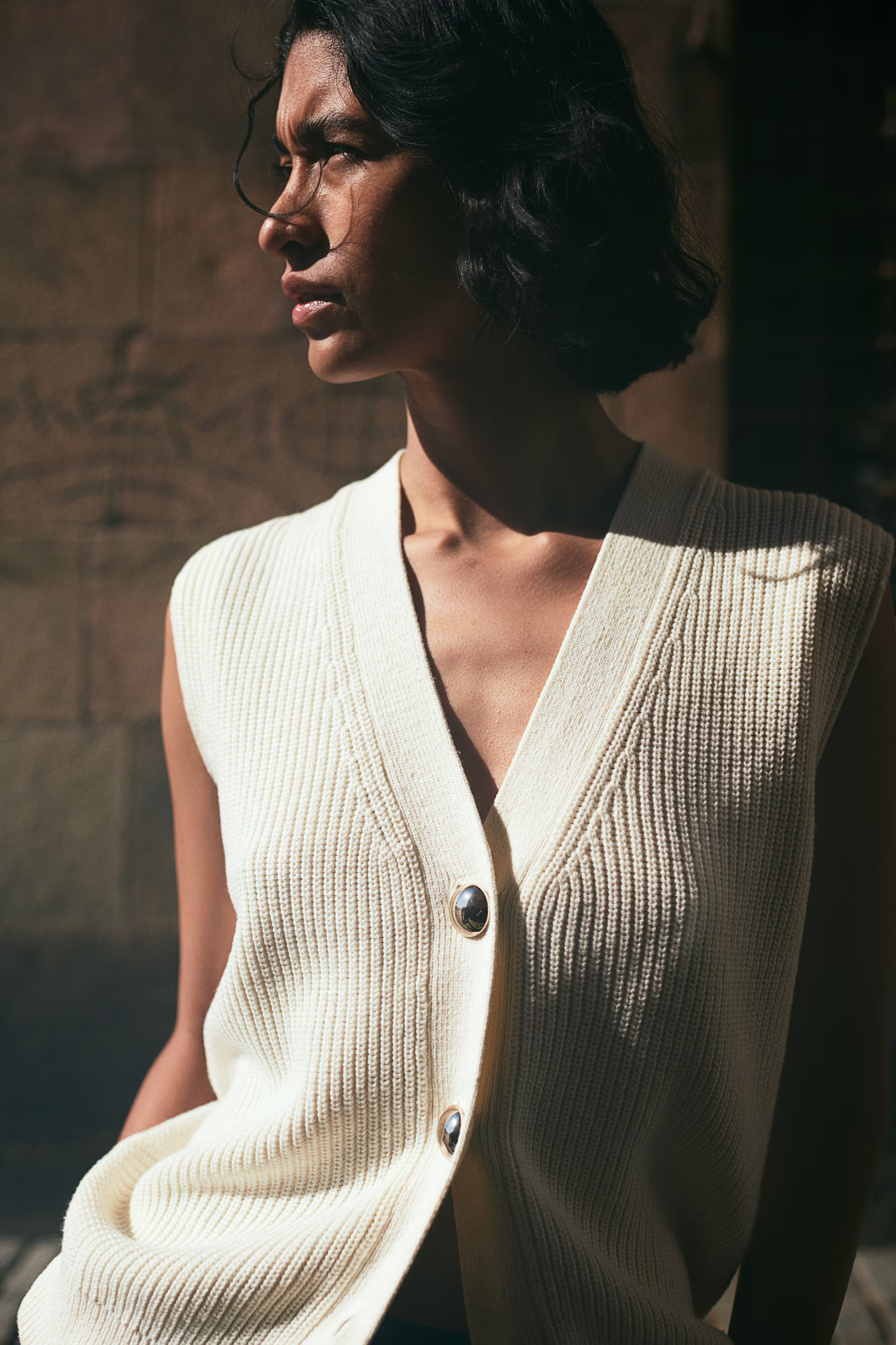Rib-Knit Sweater Vest - V-neck - Sleeveless - Cream - Ladies | H&M US | H&M (US + CA)